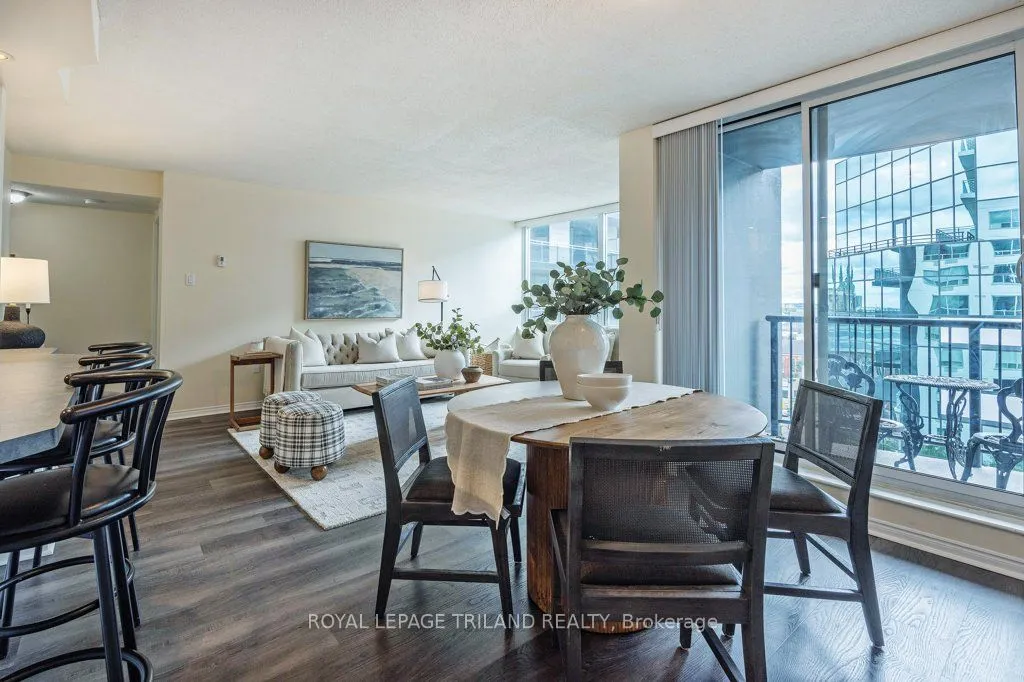 155 Kent Street, #1105