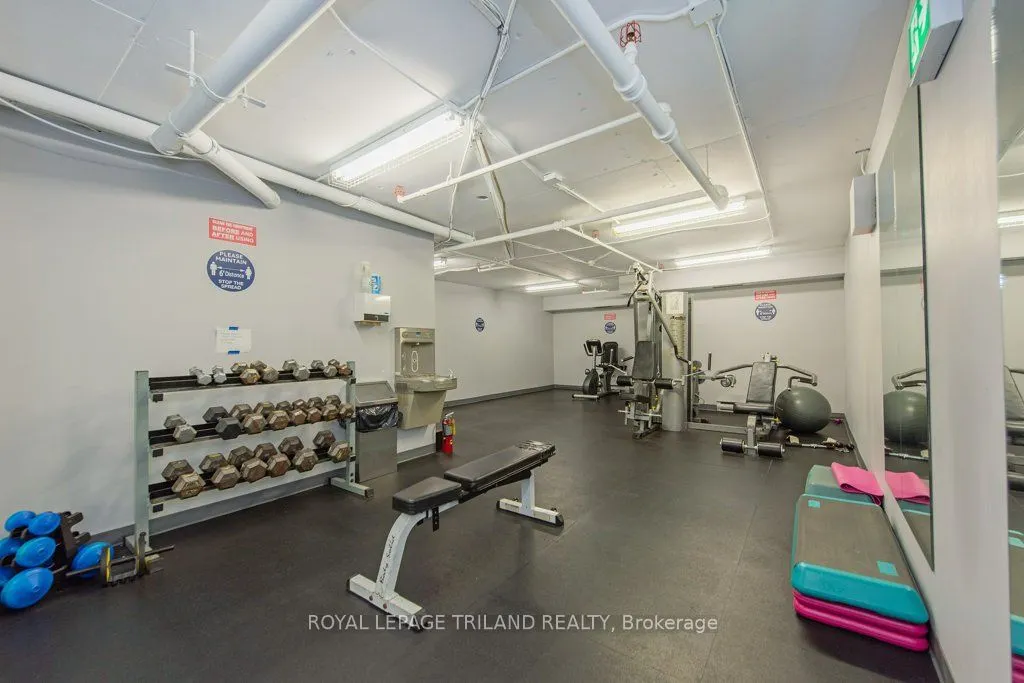 155 Kent Street, #1105