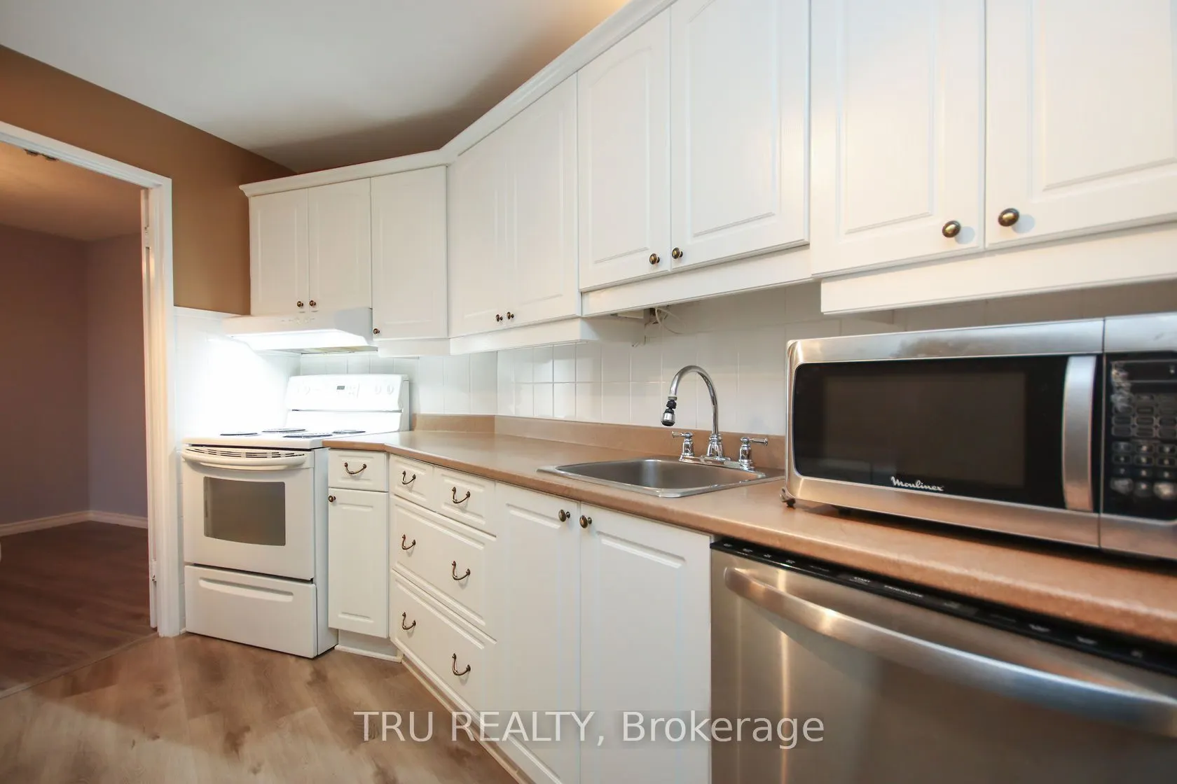 1081 AMBLESIDE Drive, #1604