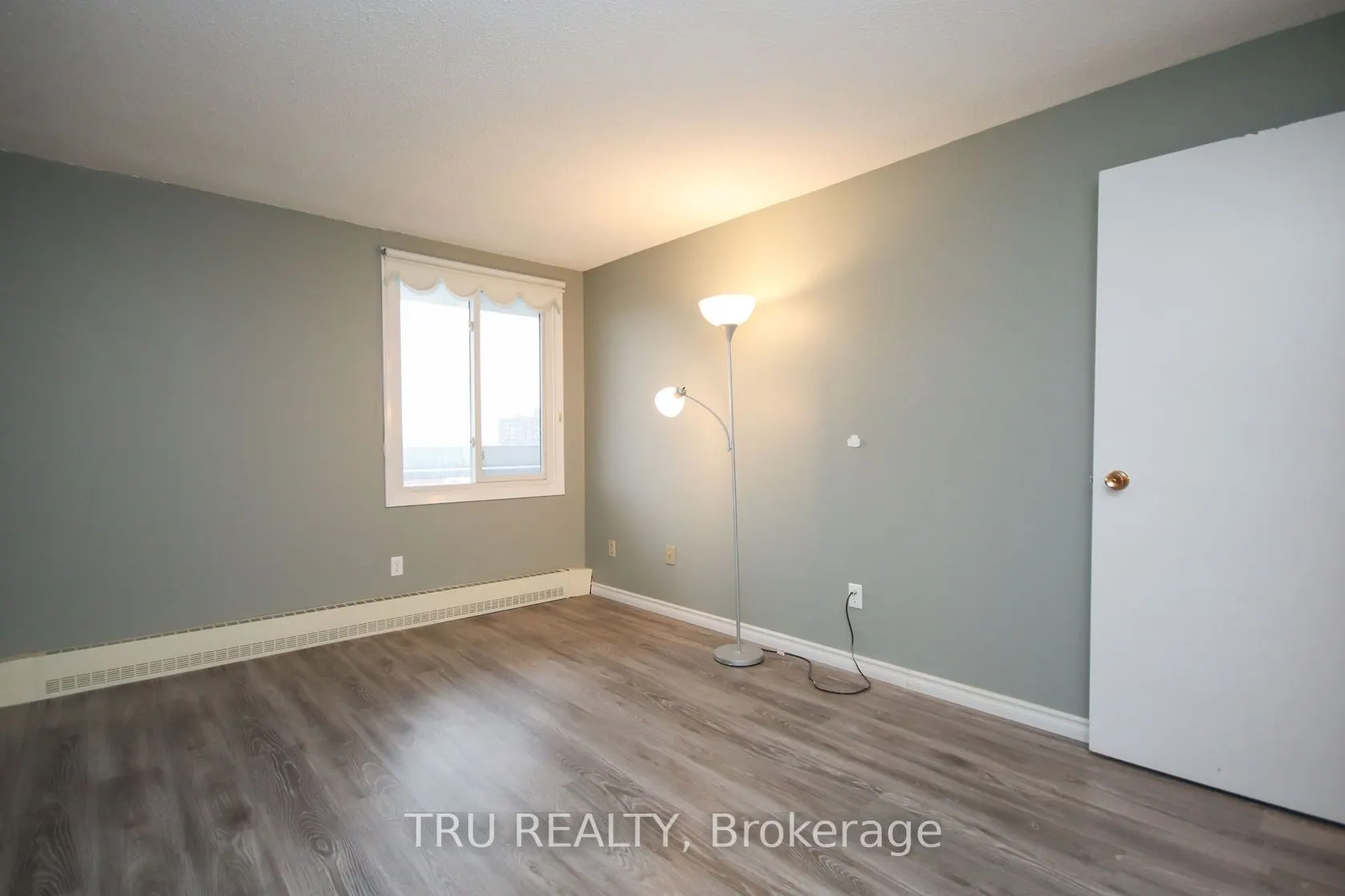 1081 AMBLESIDE Drive, #1604