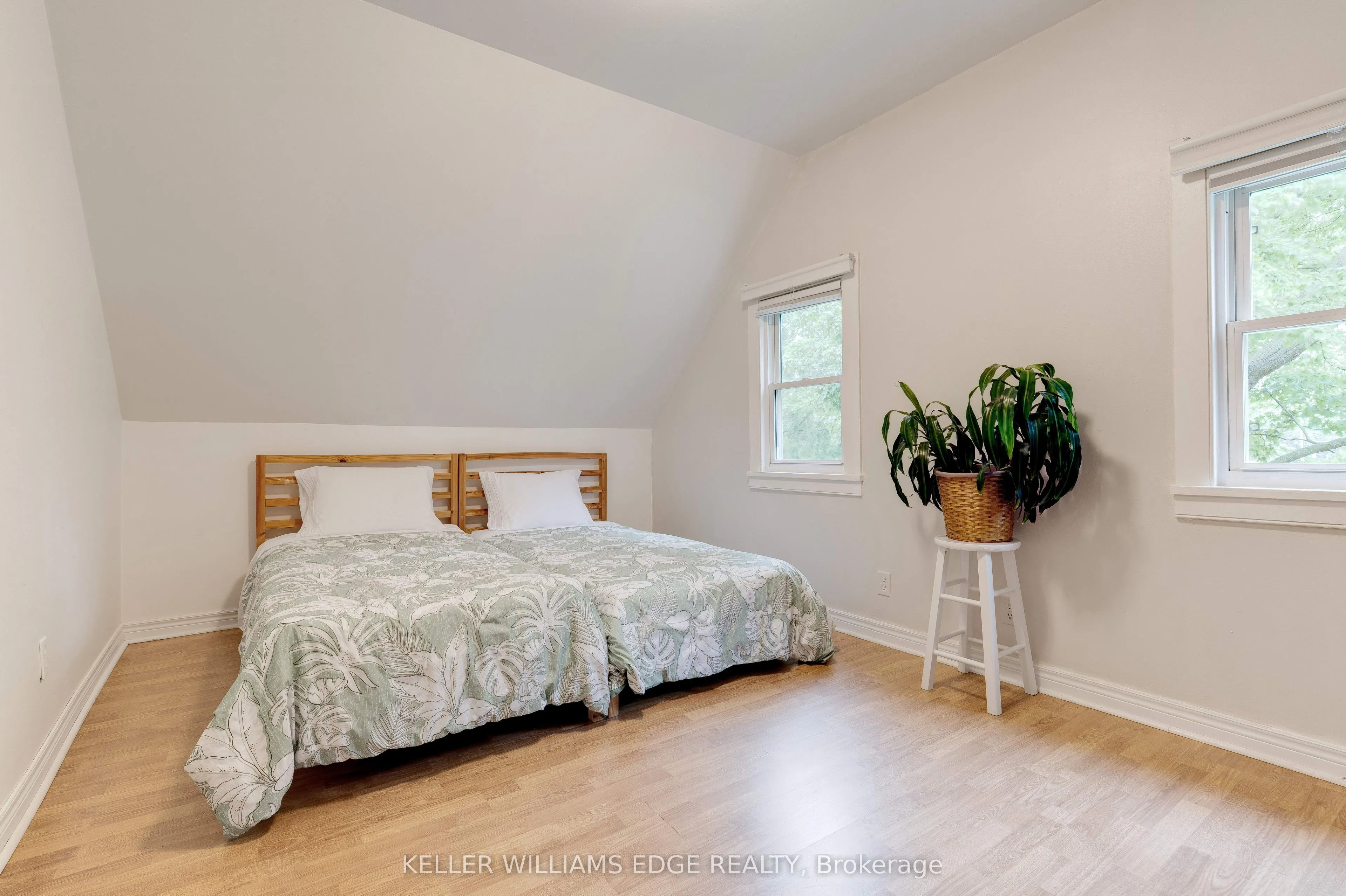 3038 Binbrook Road
