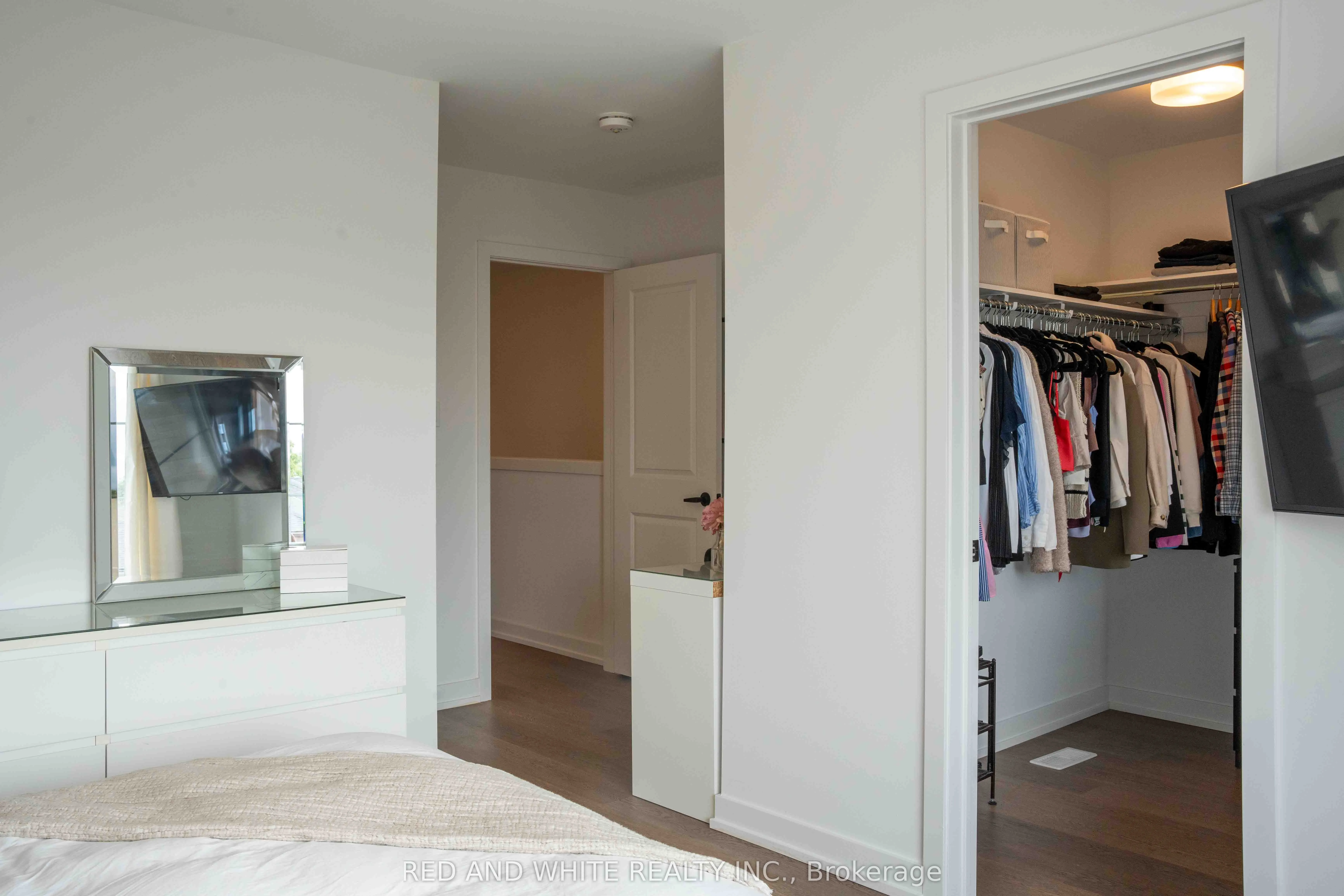 350 River Road, #25