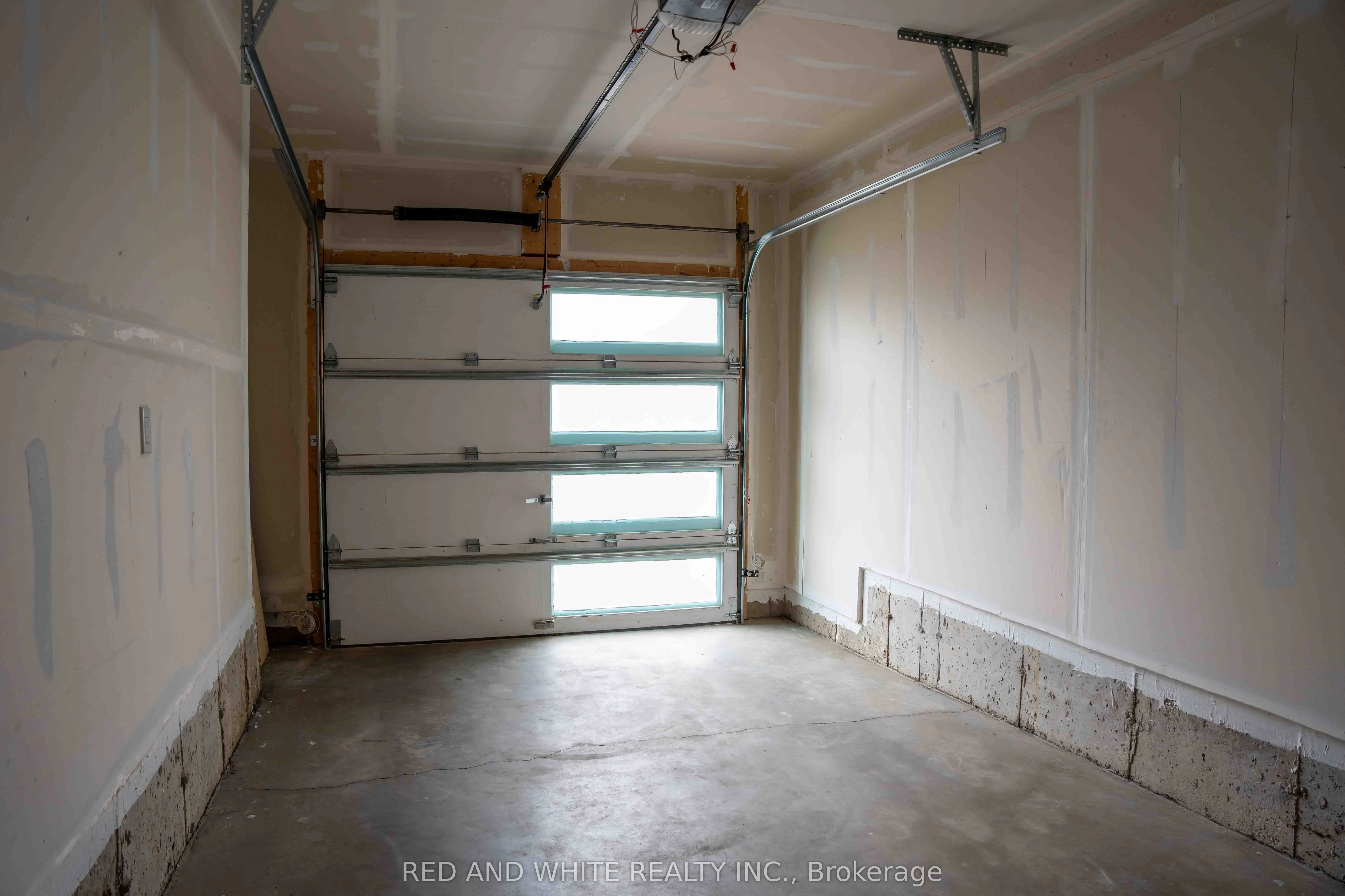 350 River Road, #25