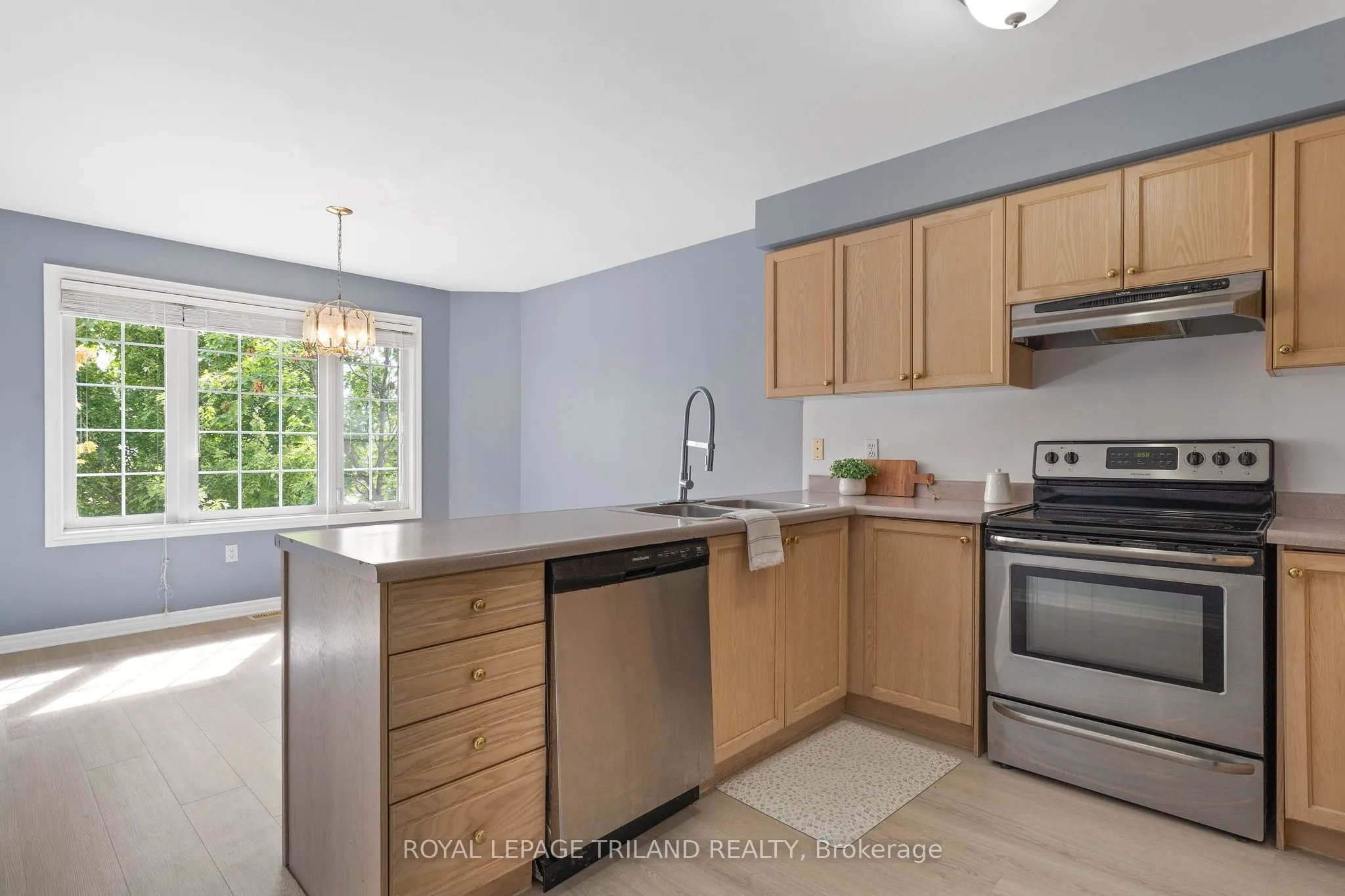 270 North Centre Road, #27
