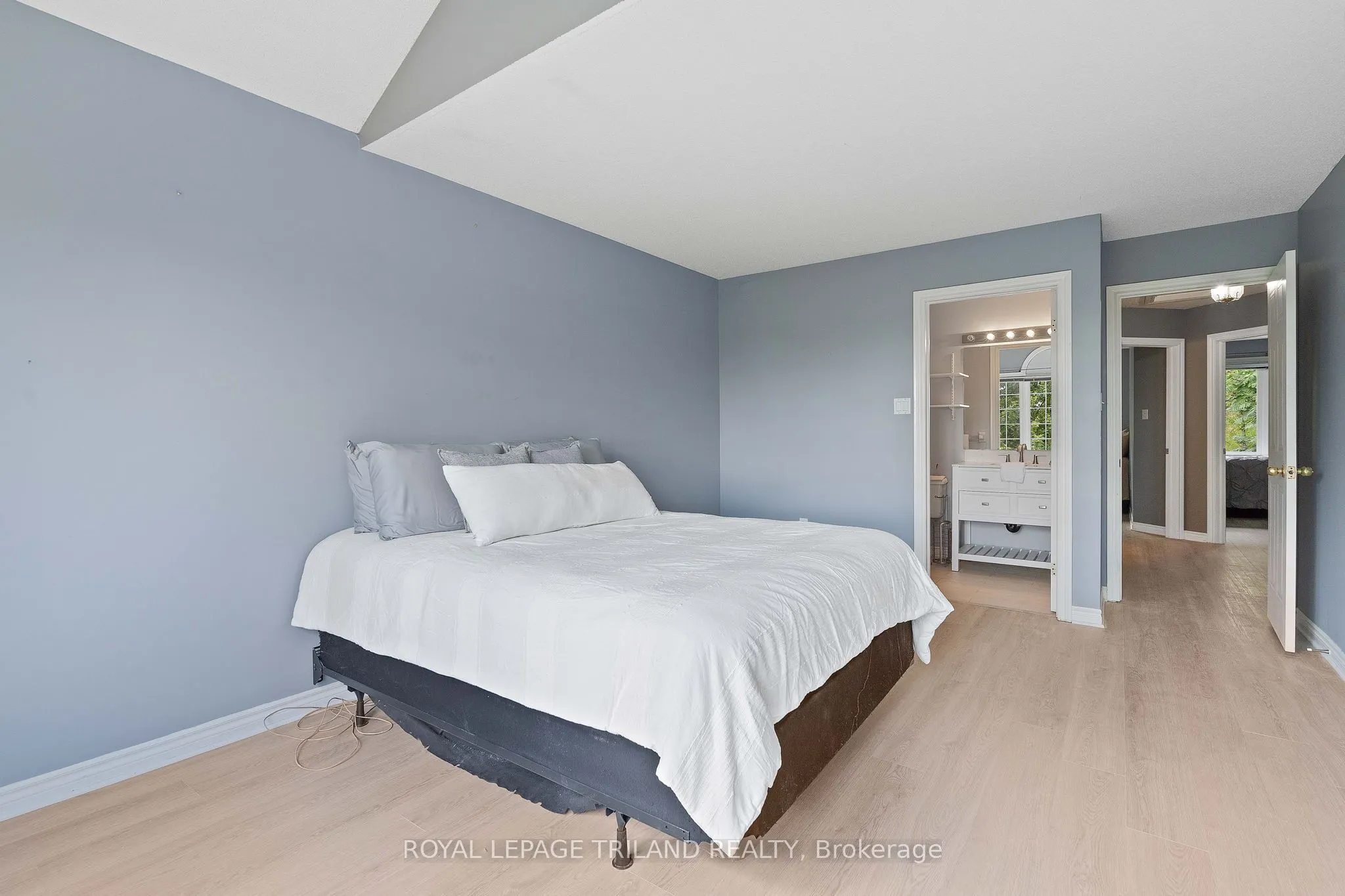 270 North Centre Road, #27