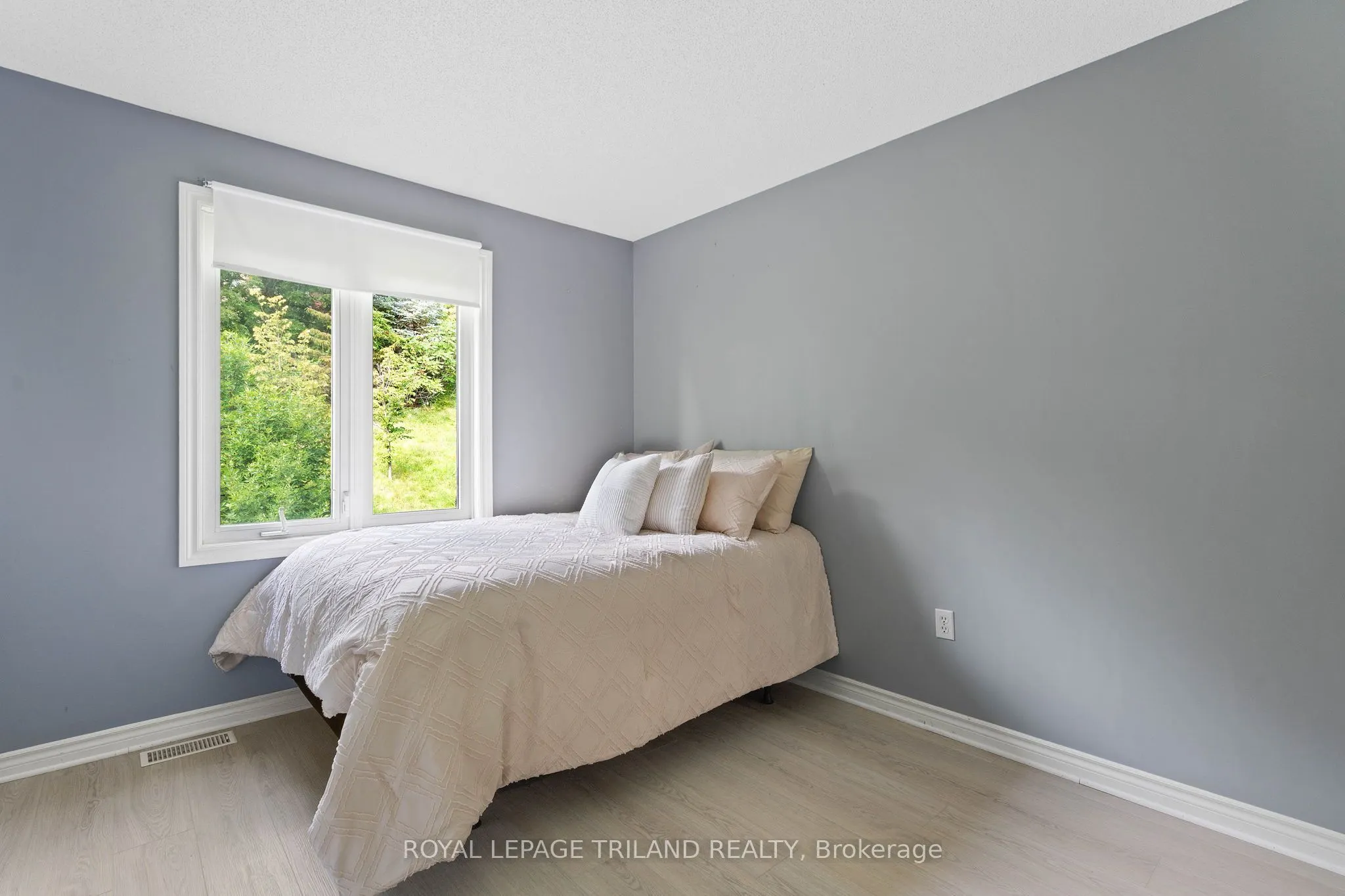 270 North Centre Road, #27
