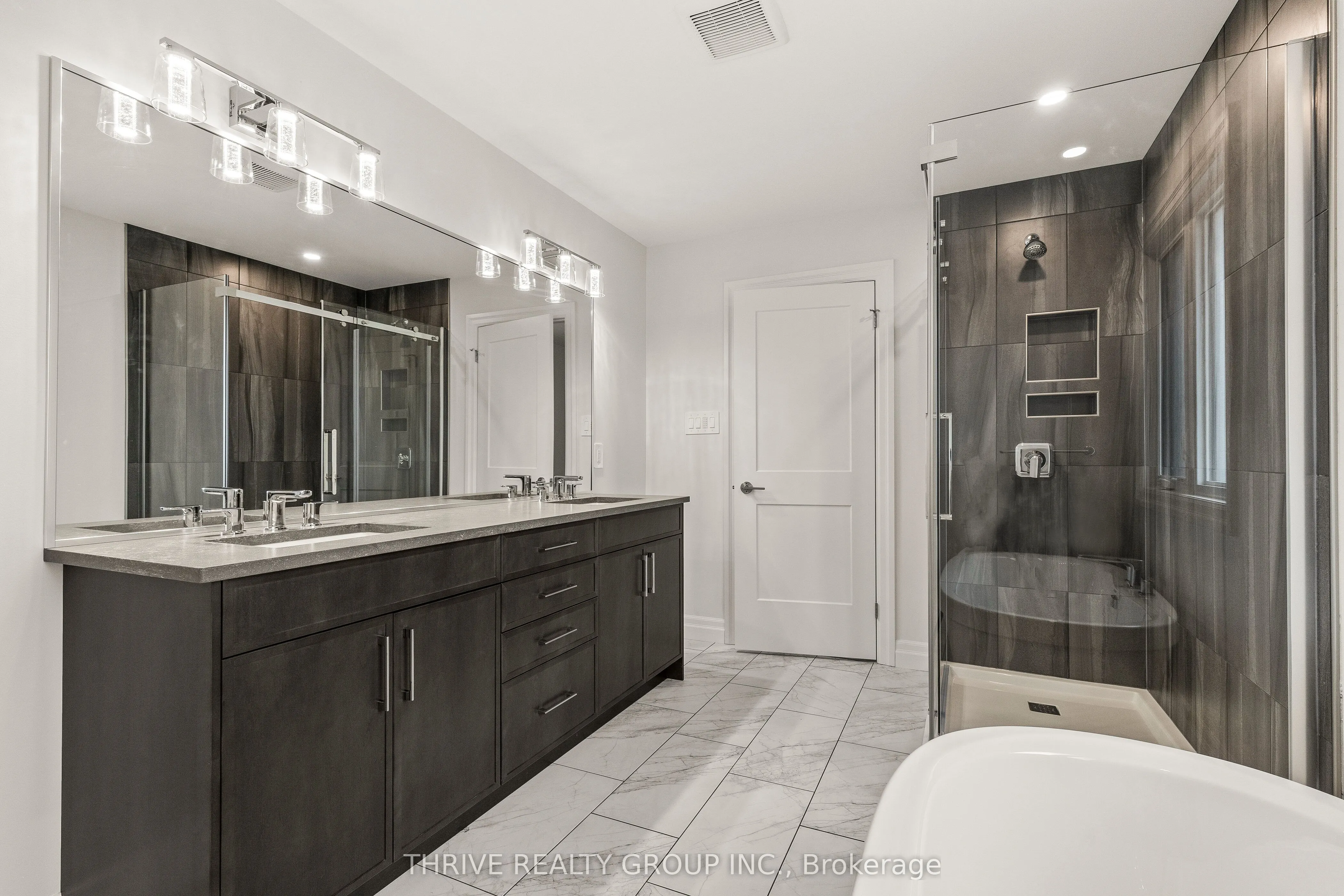 1061 Eagletrace Drive, #3