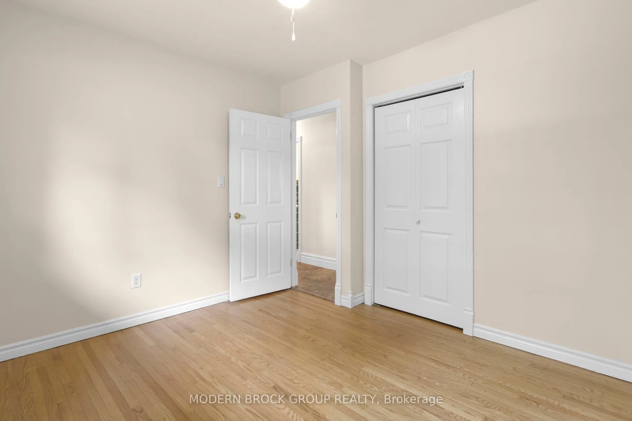 39 Convay Crescent