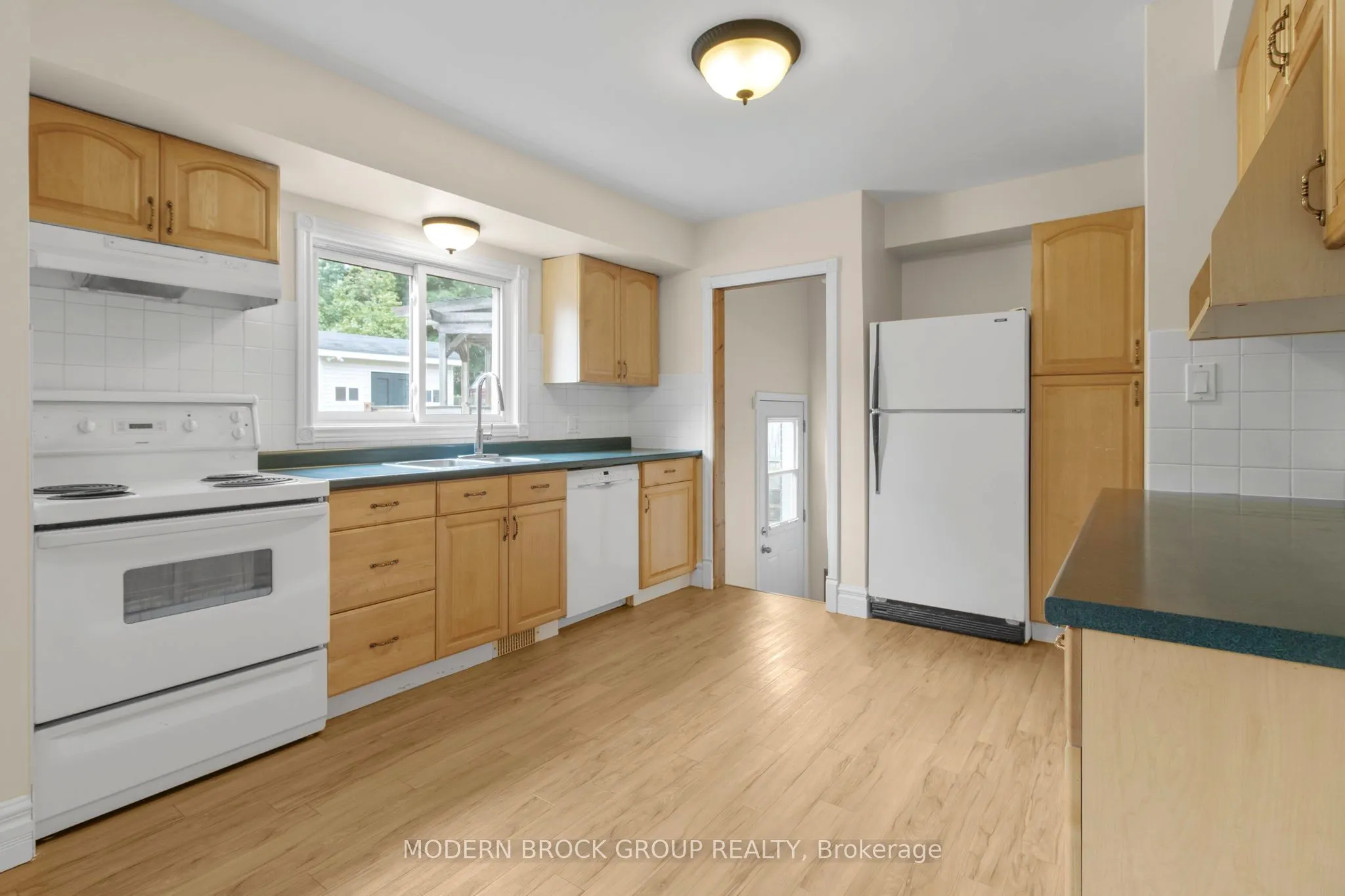 39 Convay Crescent
