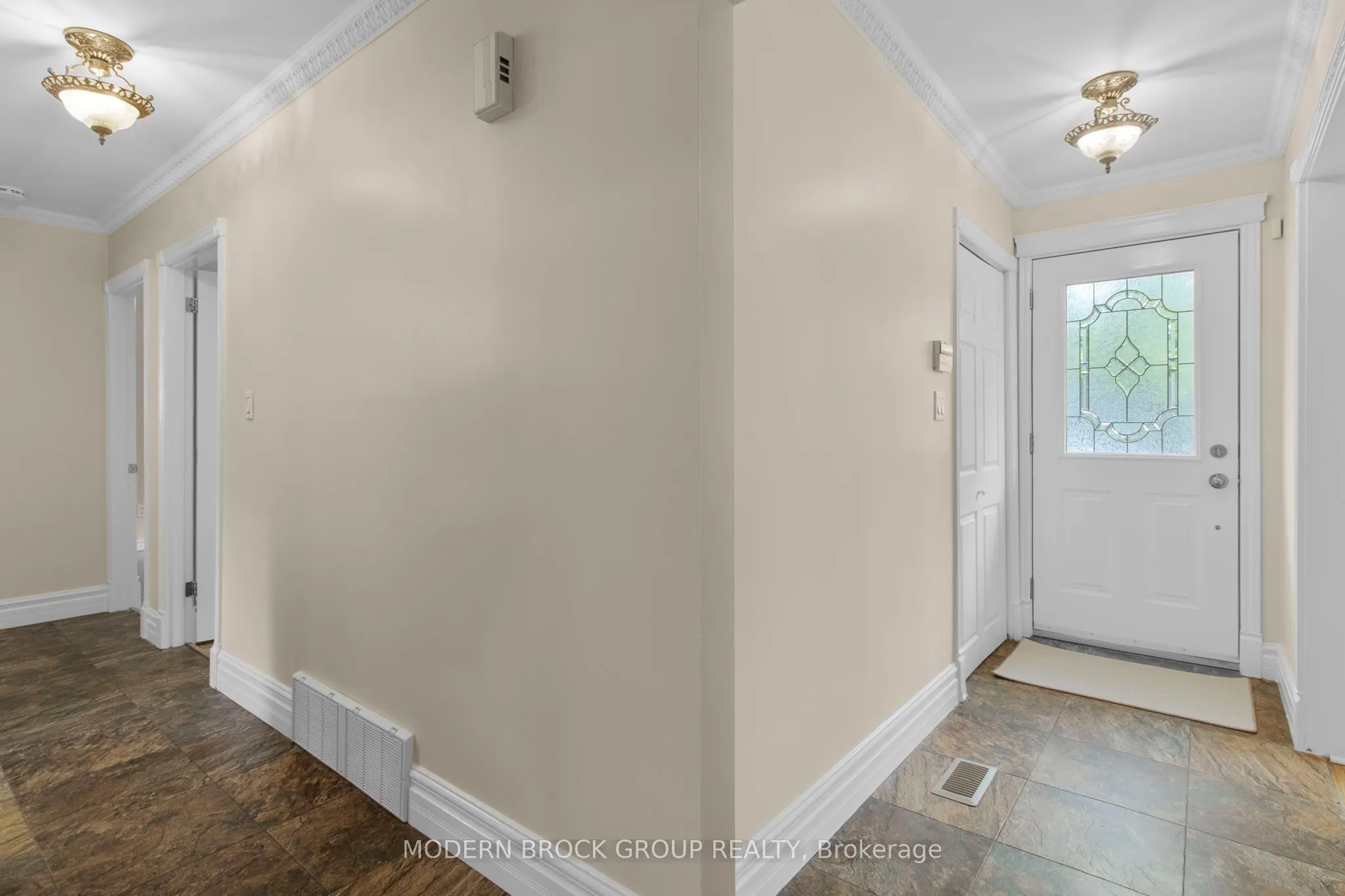 39 Convay Crescent