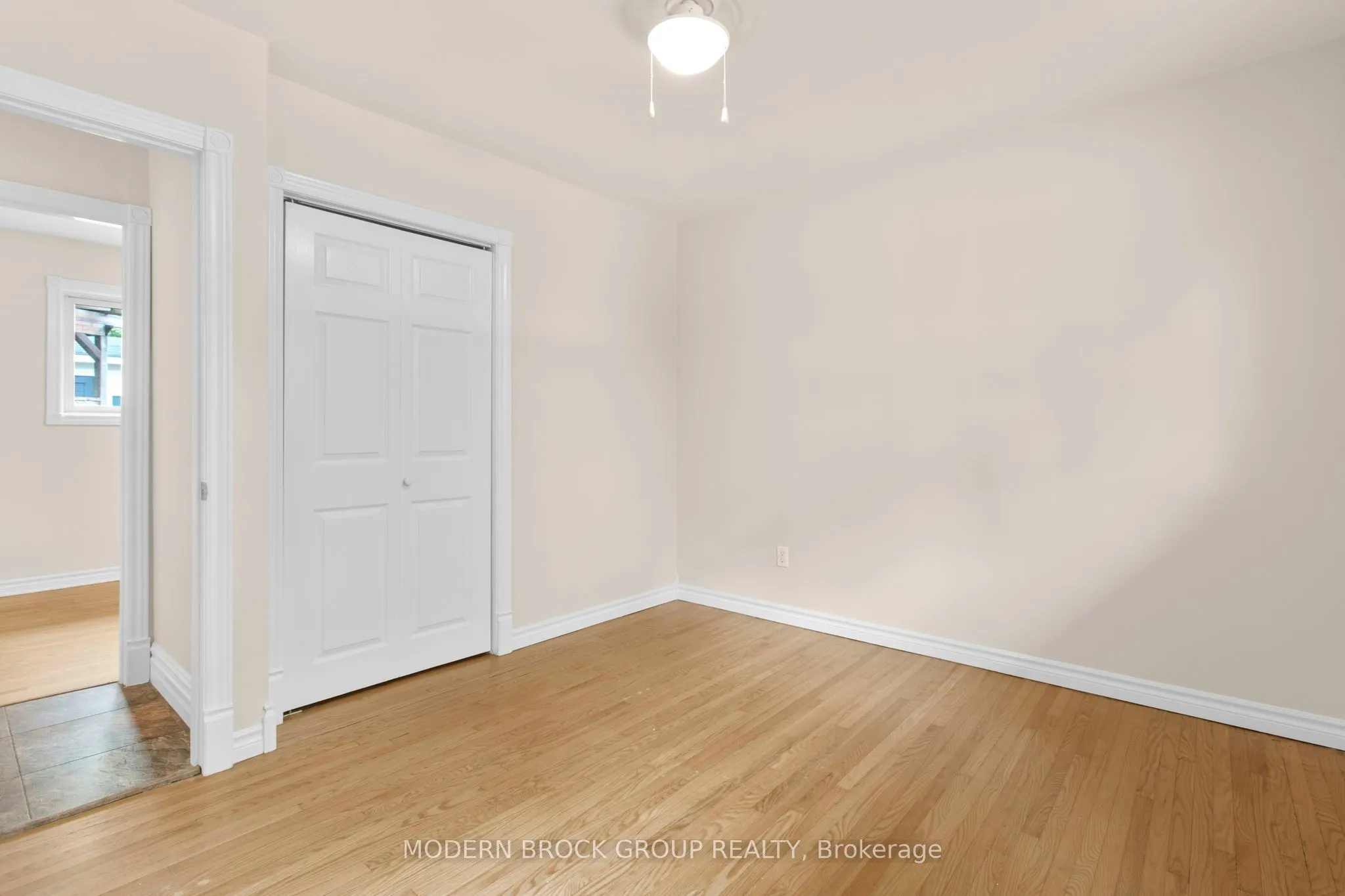 39 Convay Crescent
