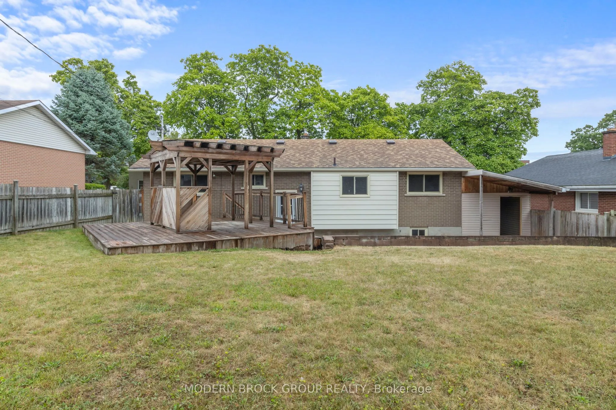 39 Convay Crescent