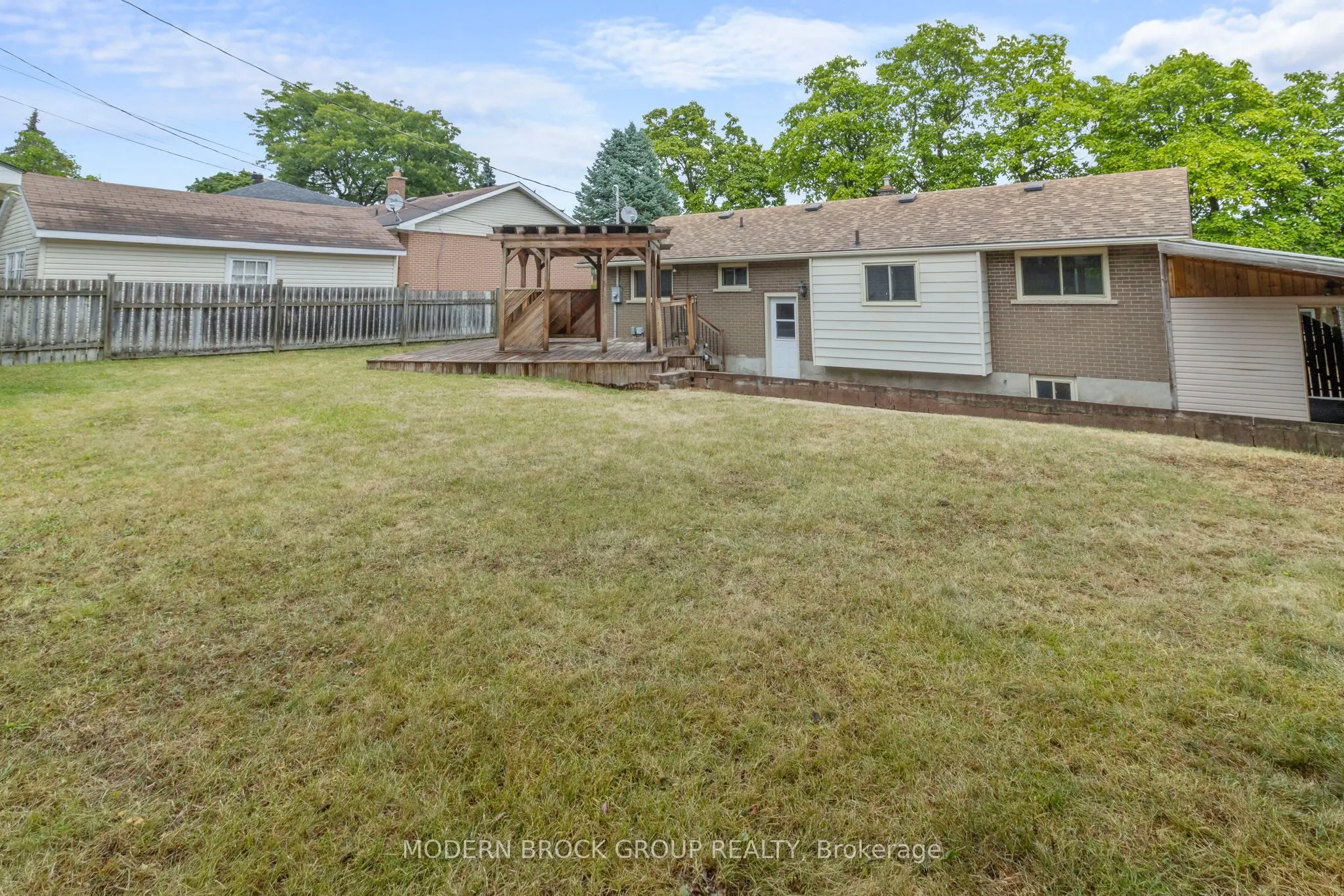 39 Convay Crescent