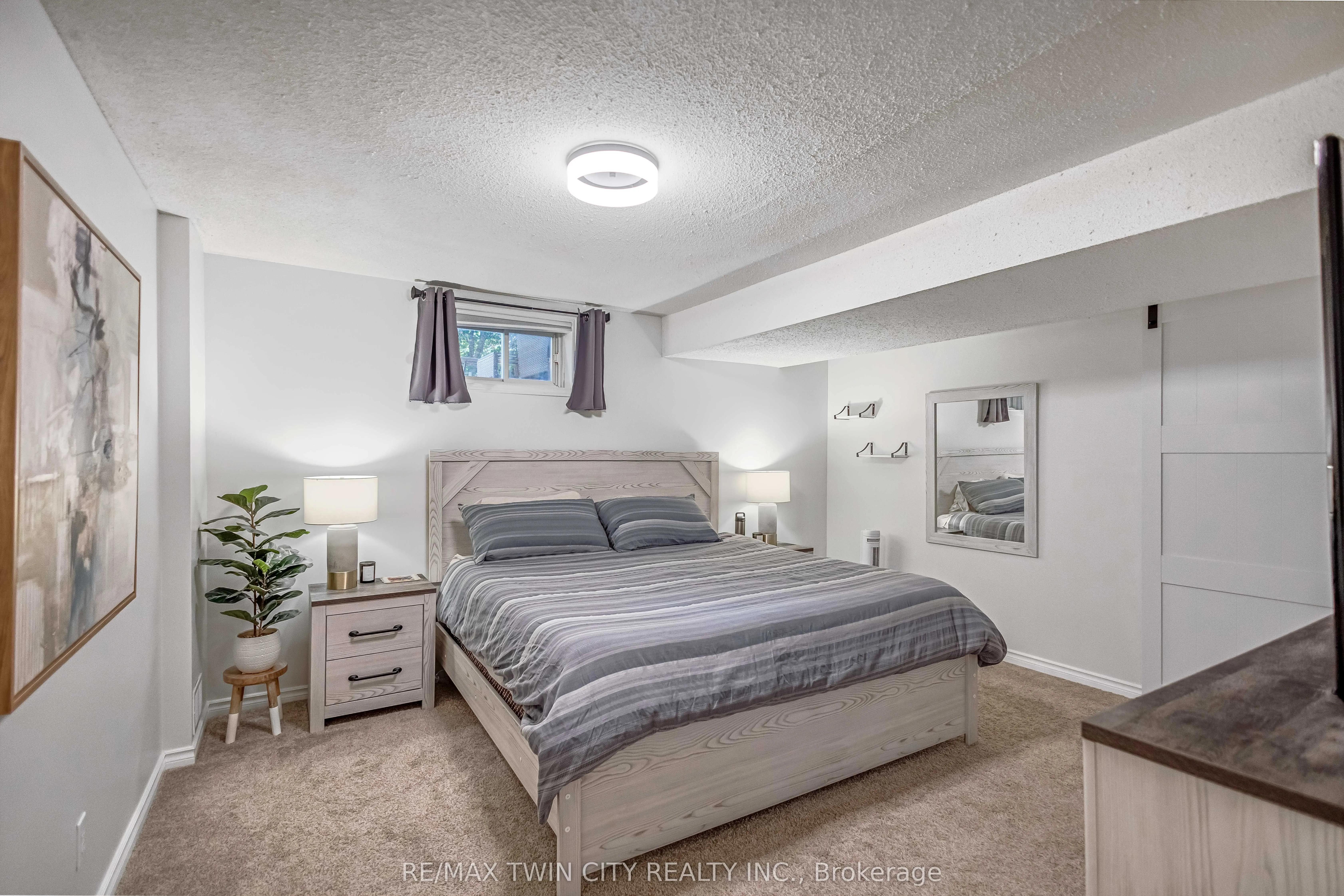 27 Candlewood Drive