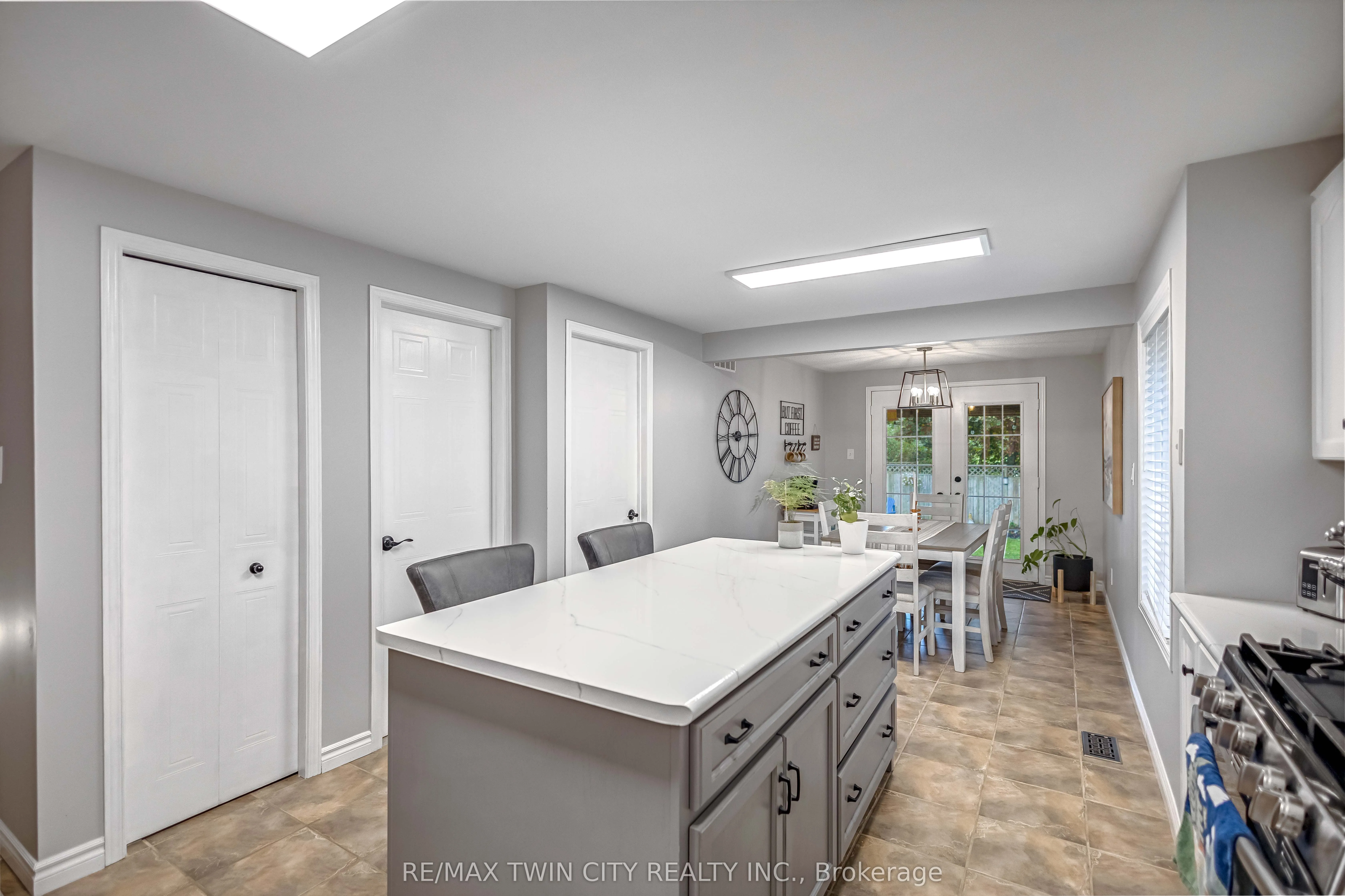 27 Candlewood Drive
