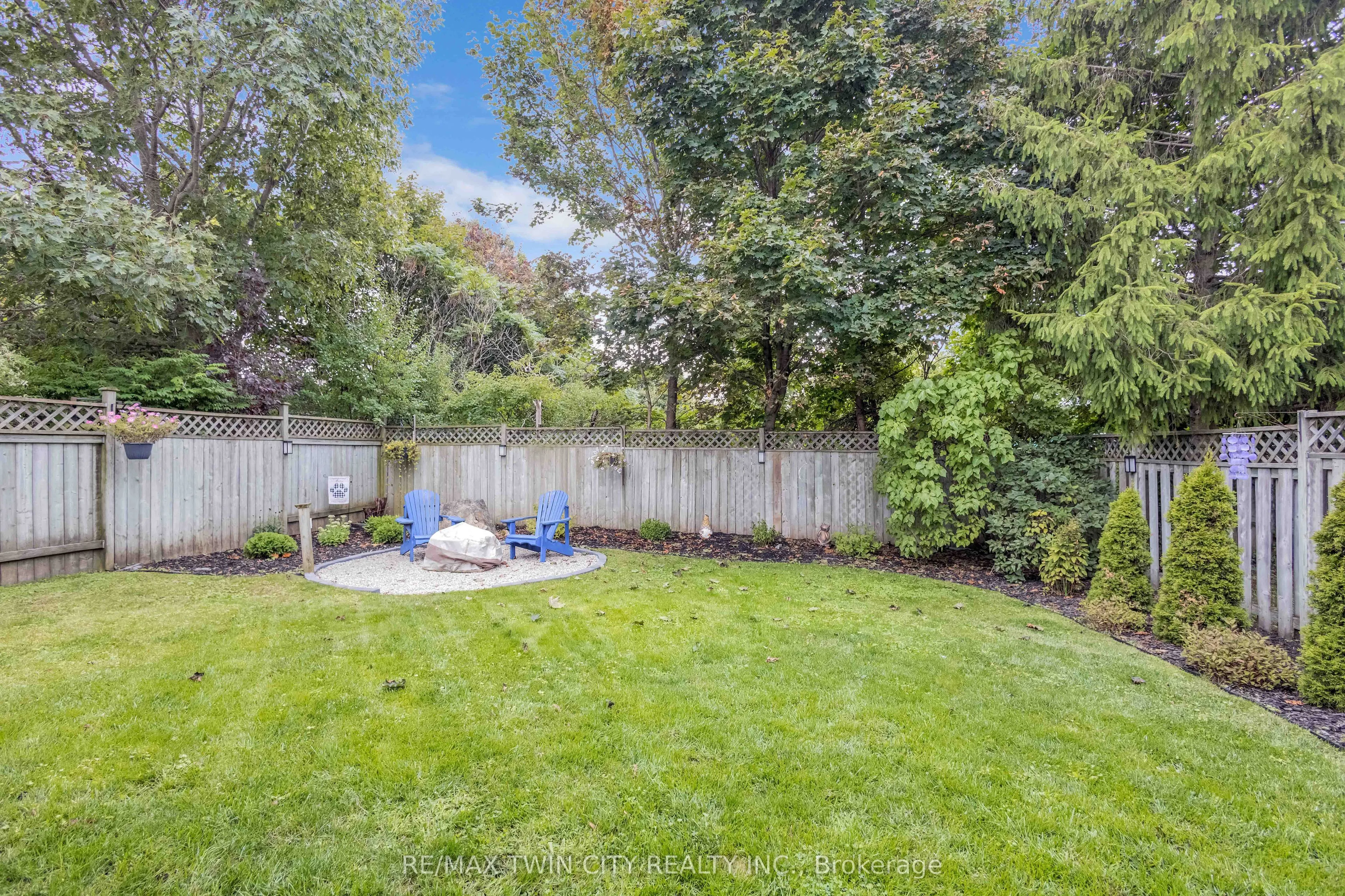 27 Candlewood Drive