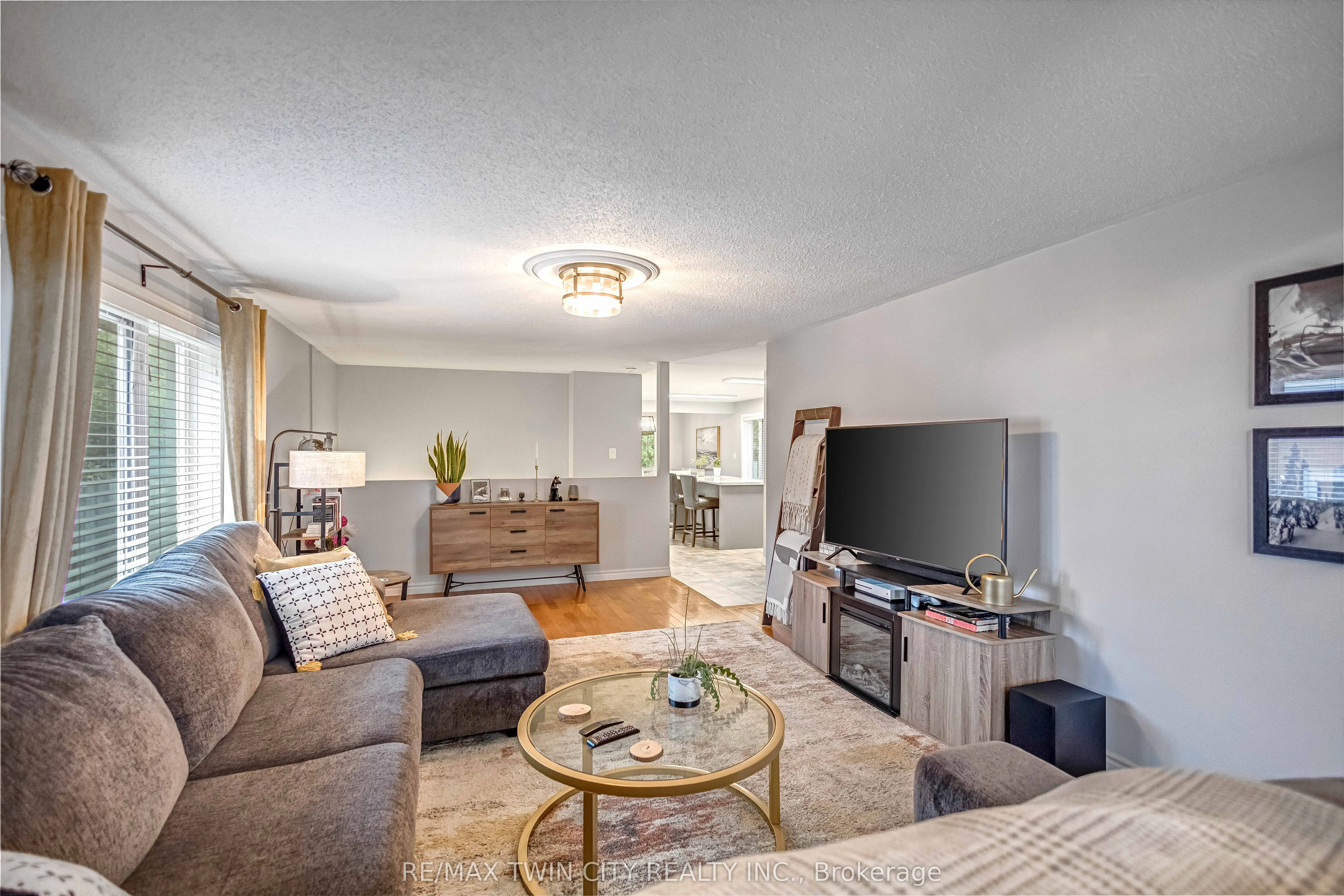 27 Candlewood Drive