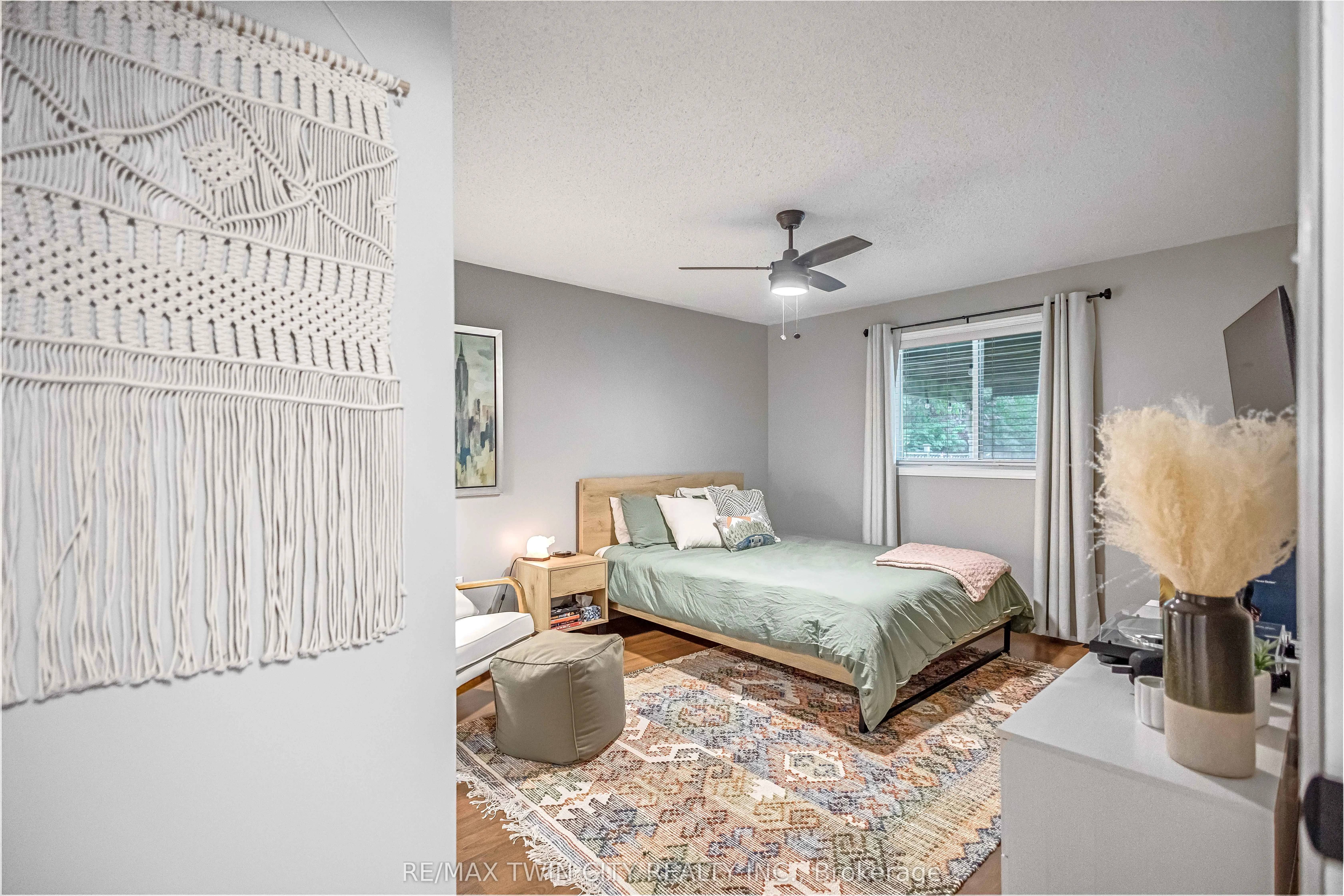 27 Candlewood Drive
