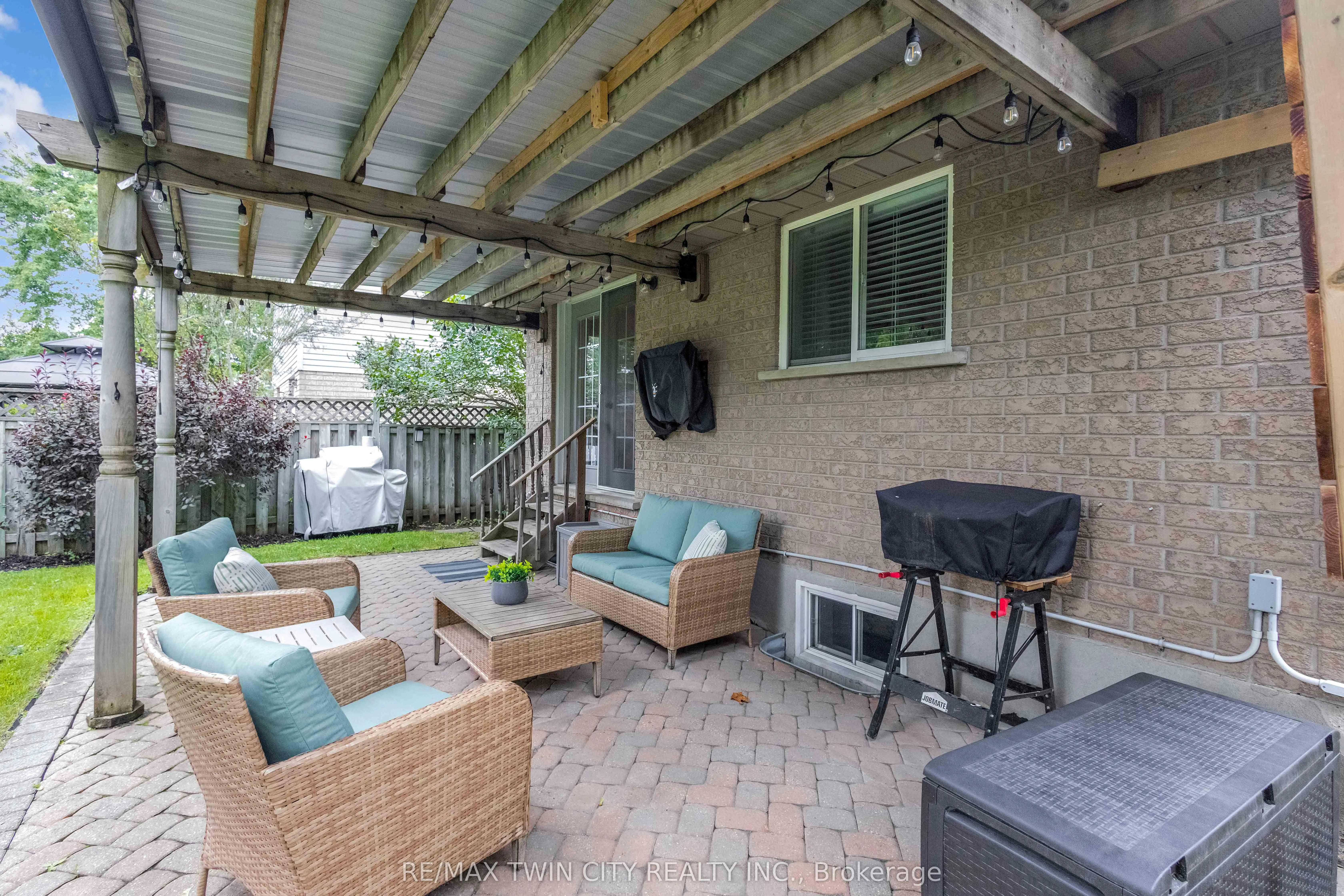 27 Candlewood Drive
