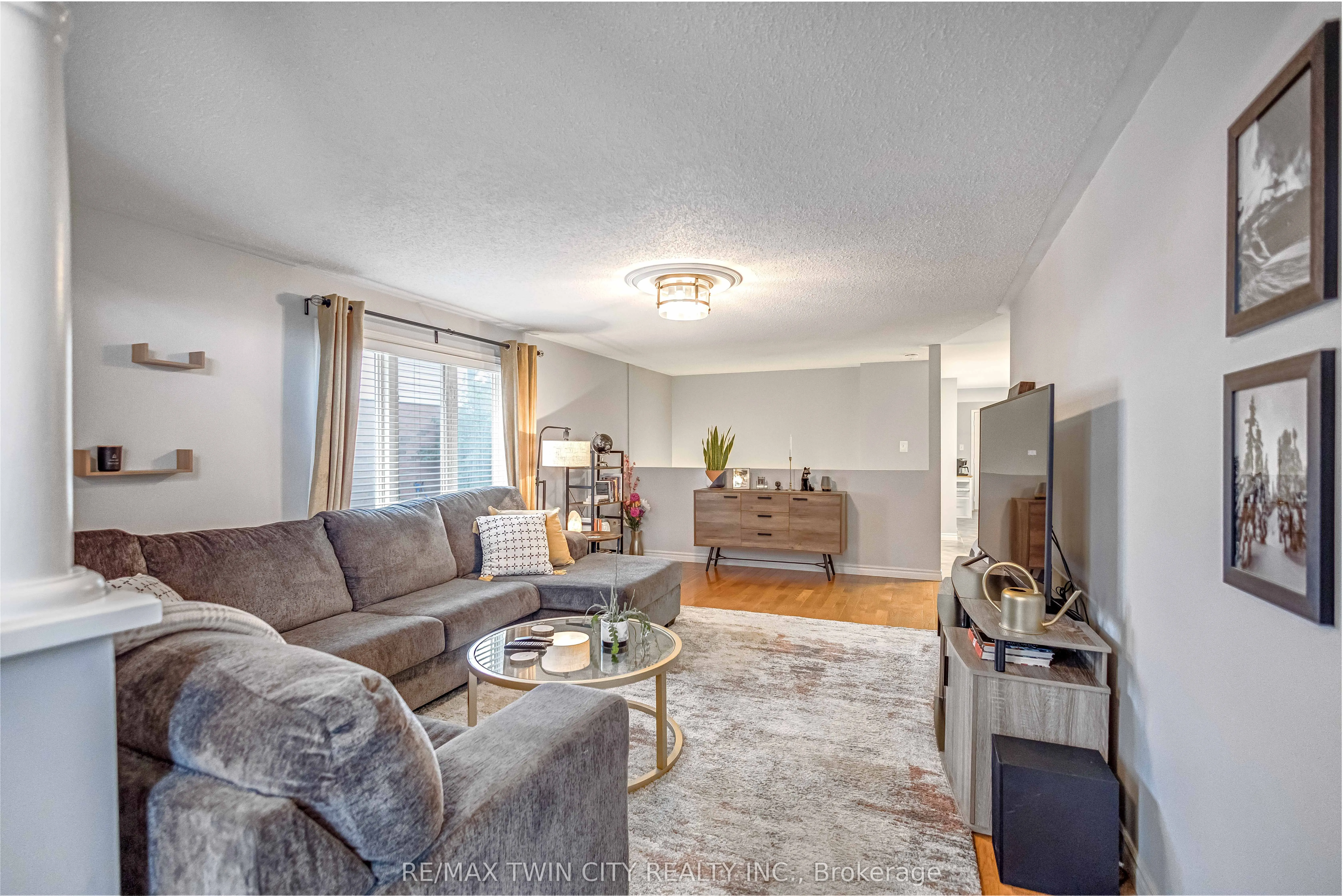 27 Candlewood Drive
