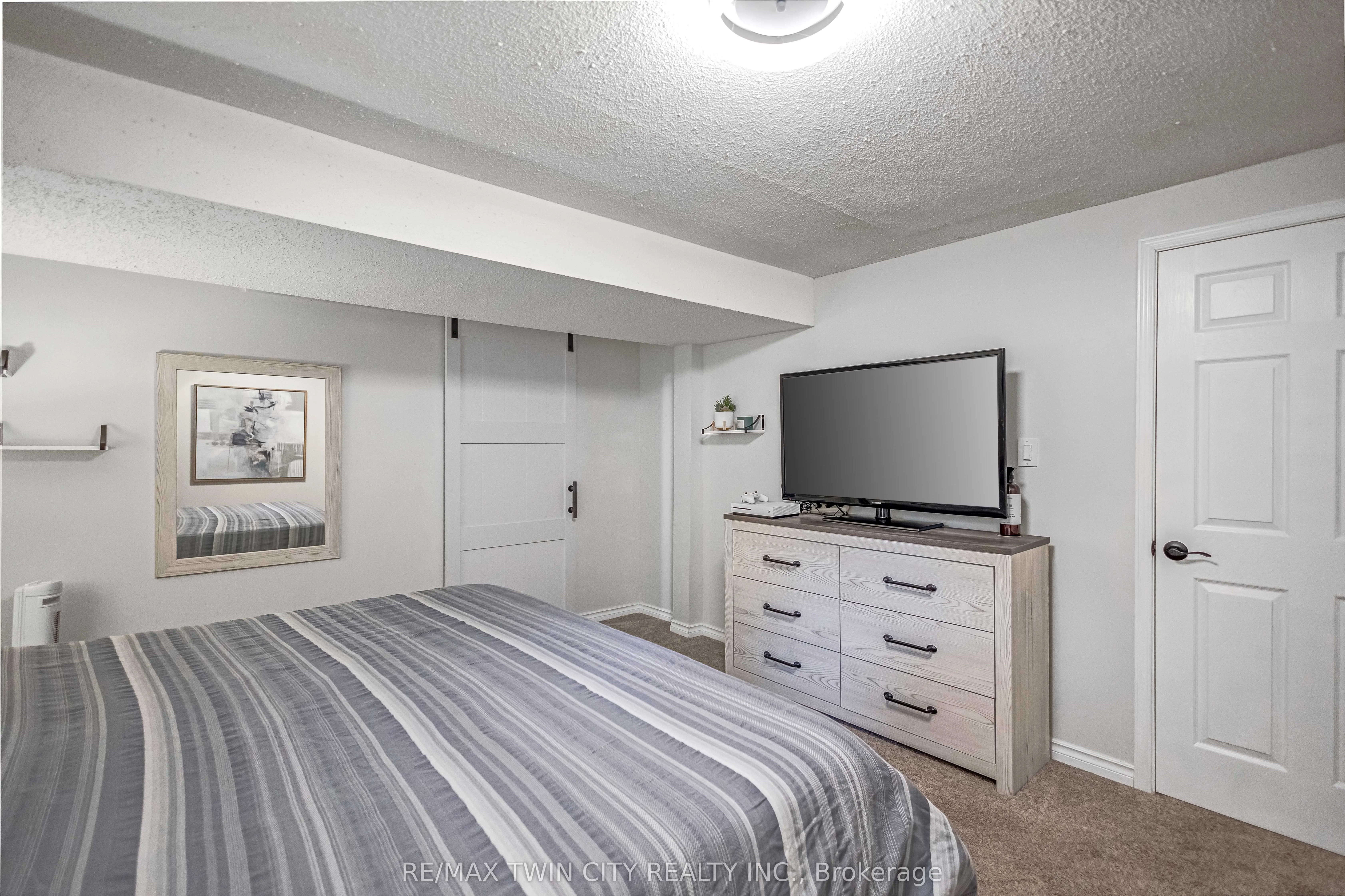 27 Candlewood Drive