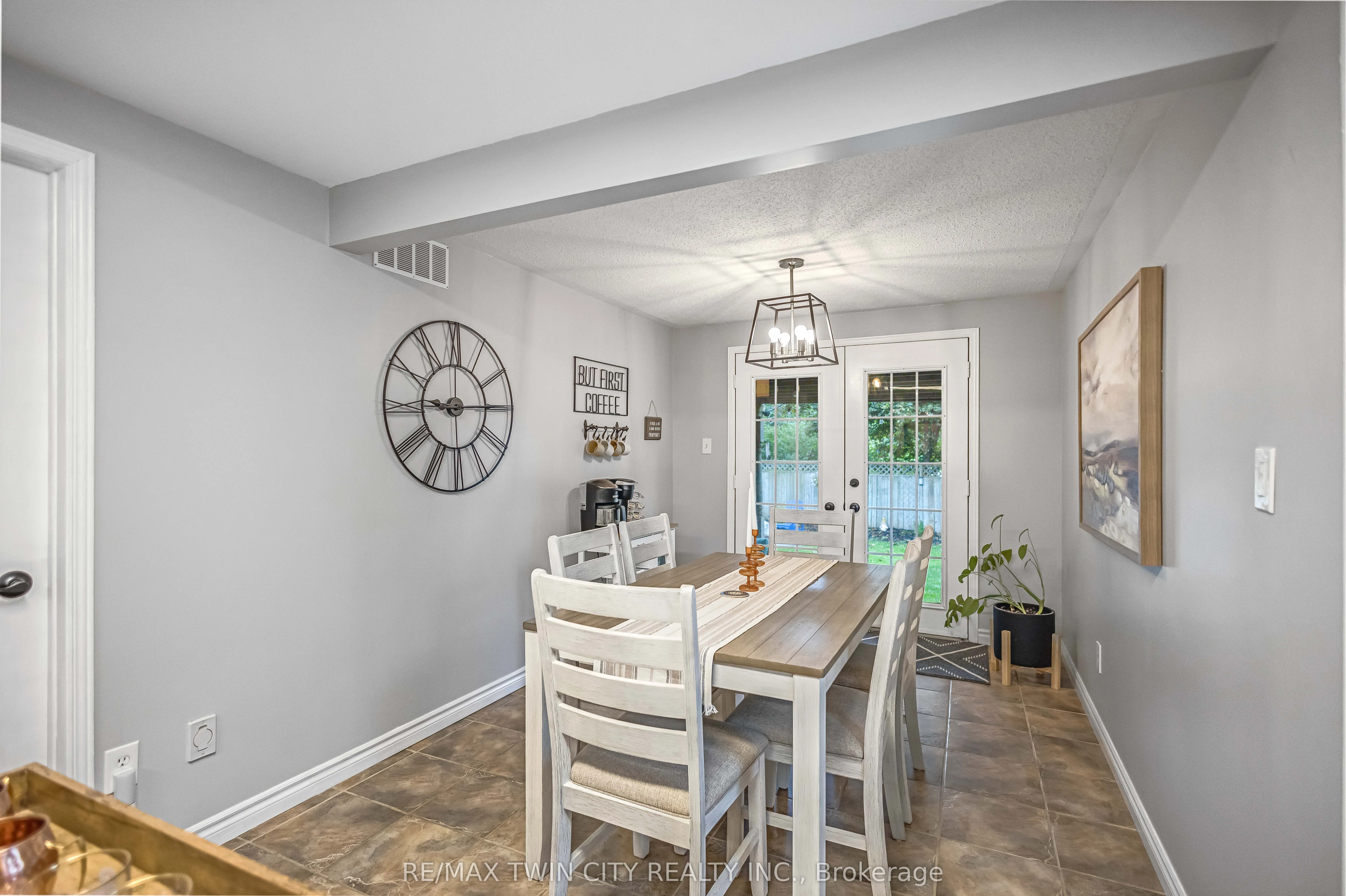 27 Candlewood Drive