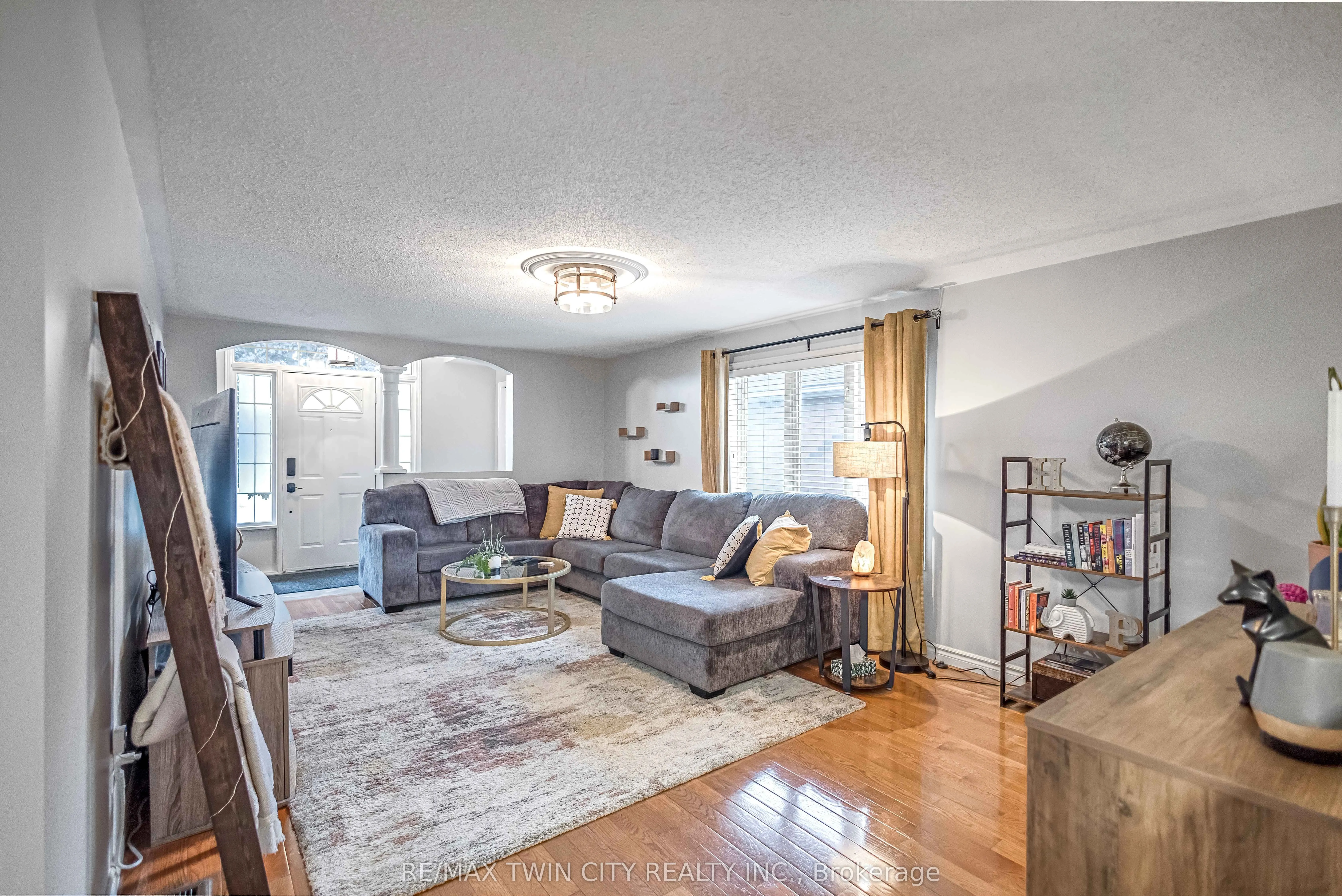 27 Candlewood Drive