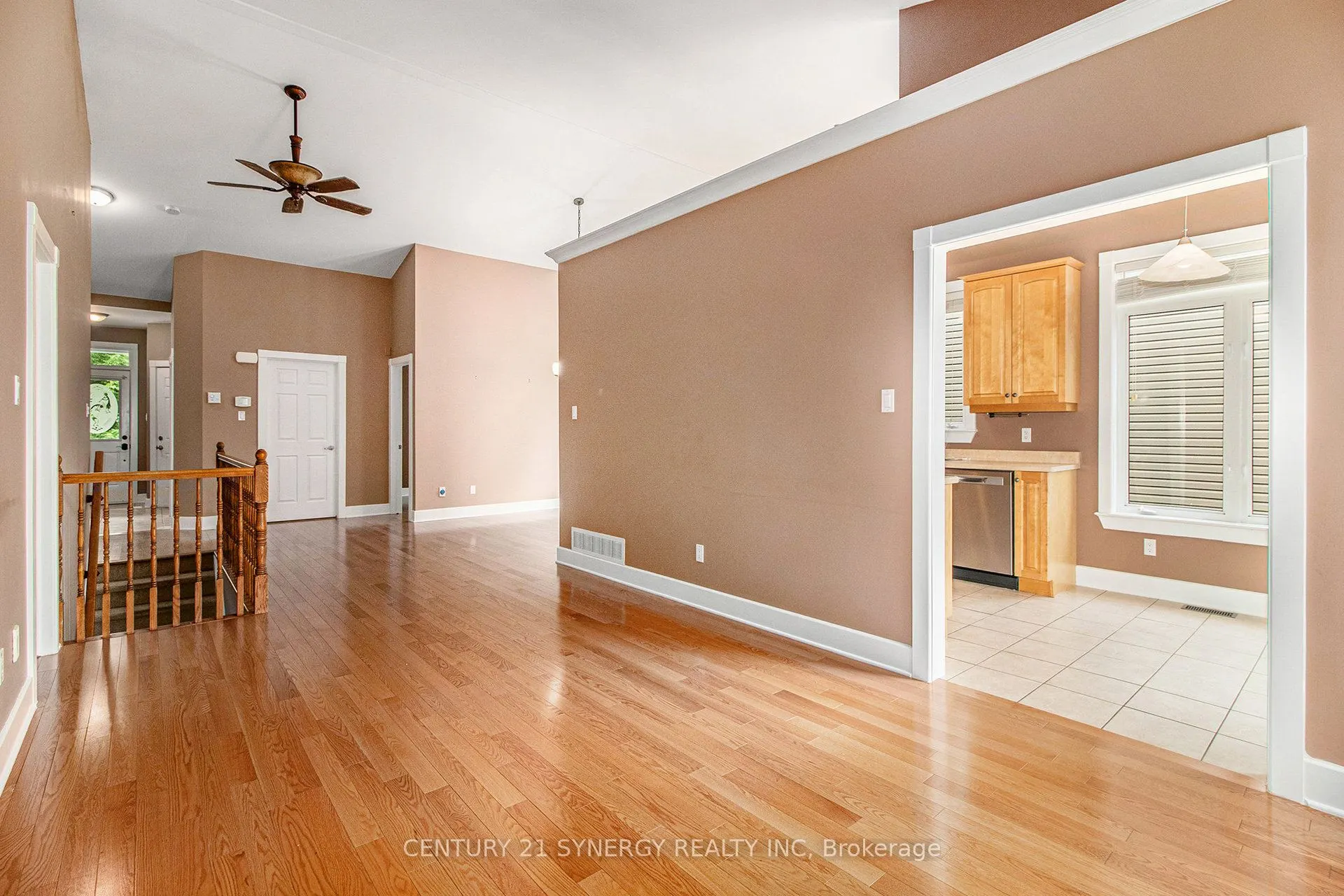 133 Royal Landing Gate