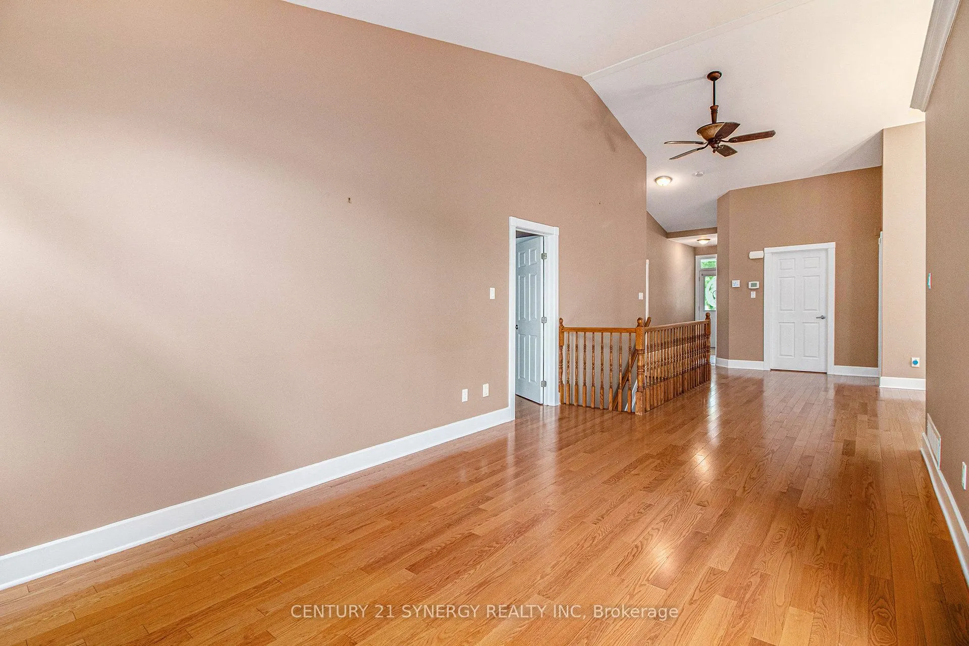 133 Royal Landing Gate
