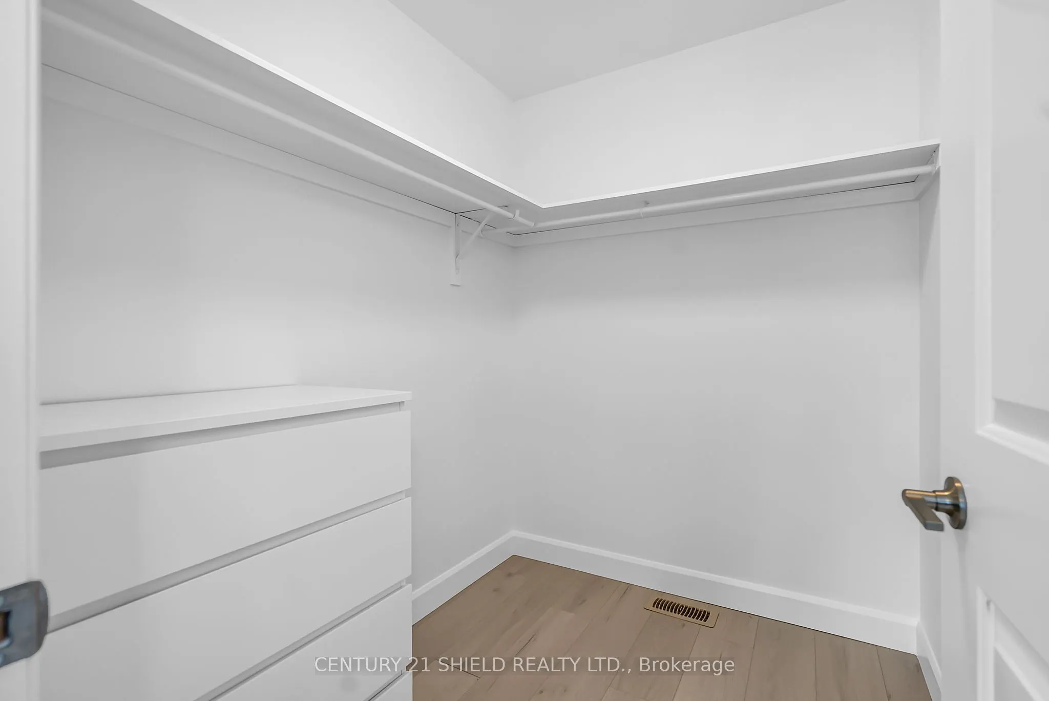34 Forrester Way