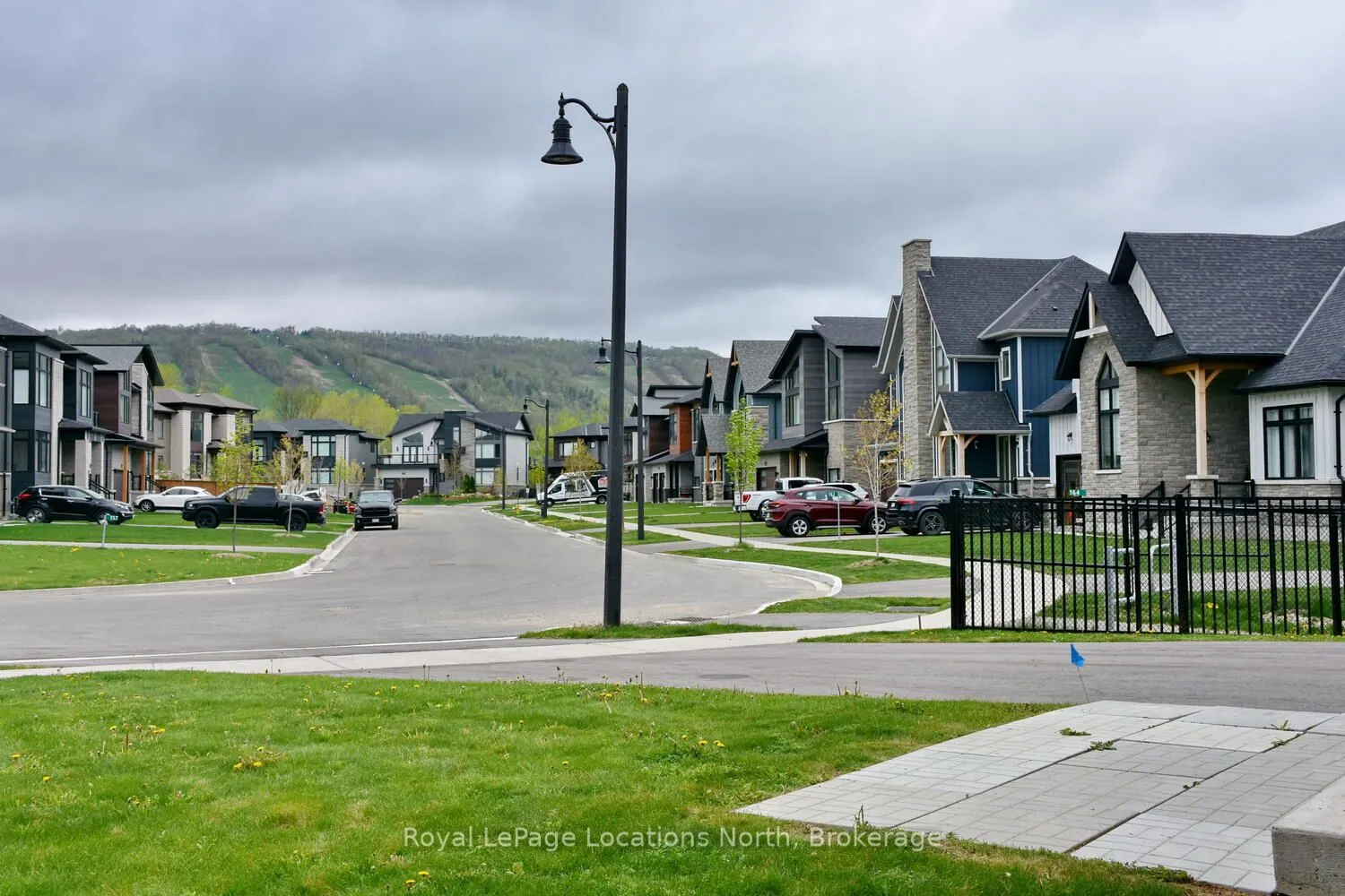 166 Springside Crescent