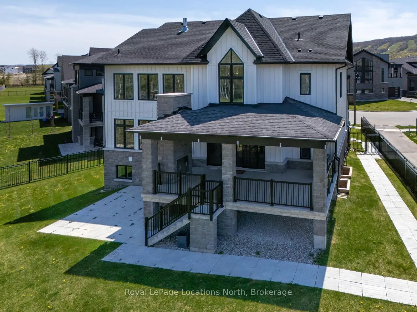 166 Springside Crescent