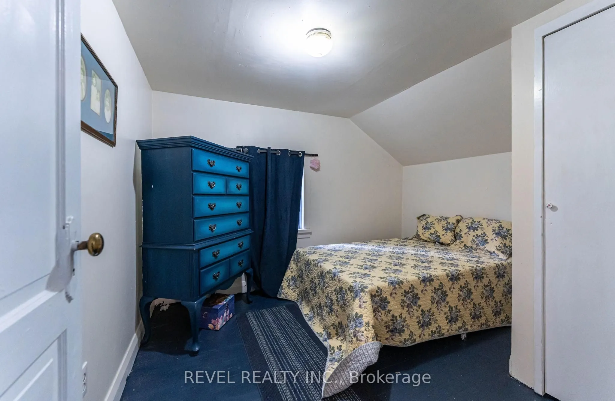 11 Elmwood Avenue