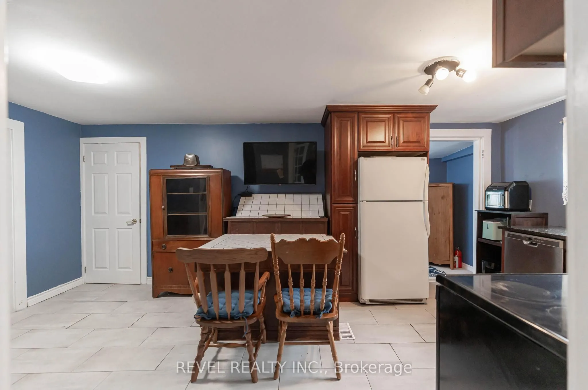 11 Elmwood Avenue