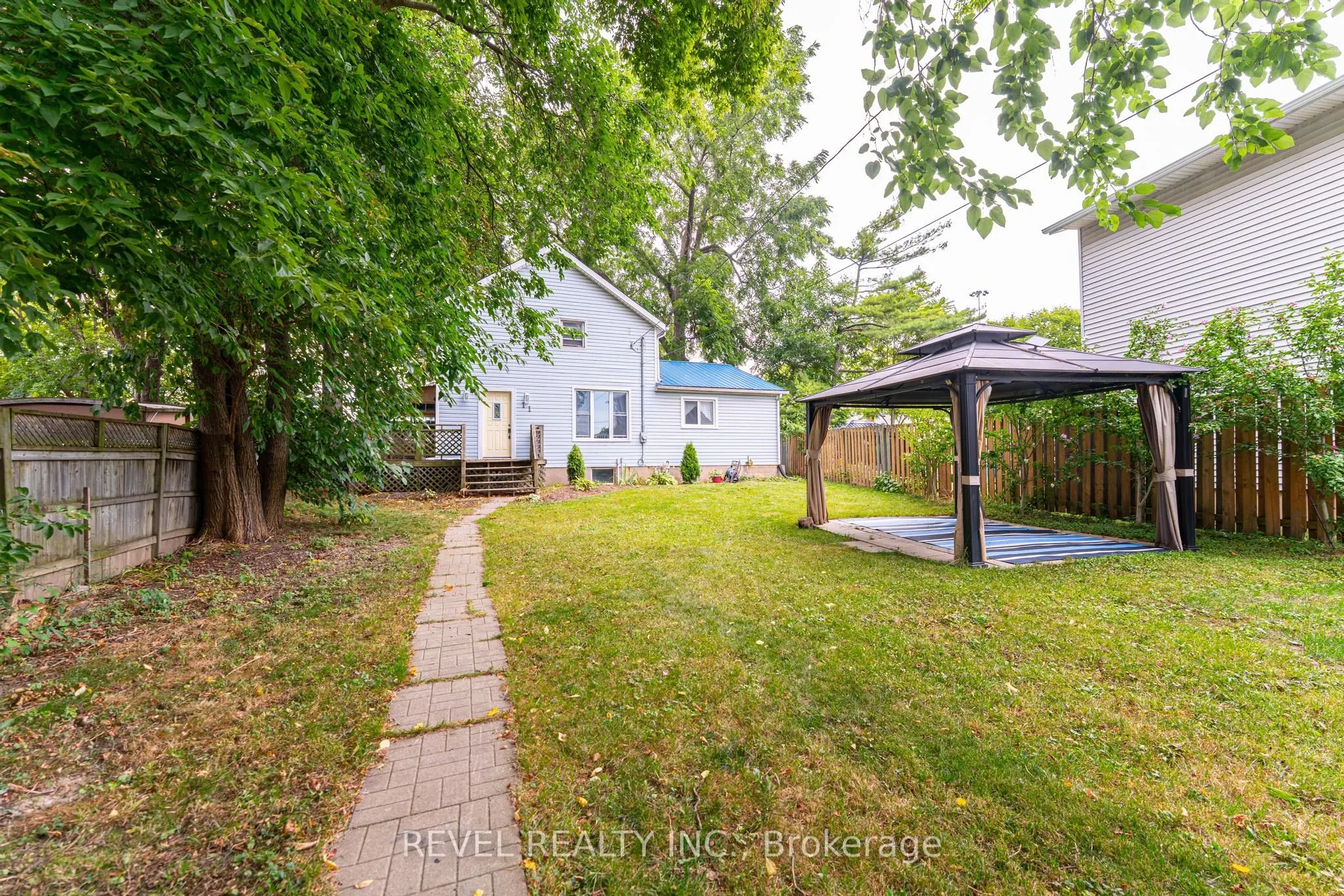 11 Elmwood Avenue