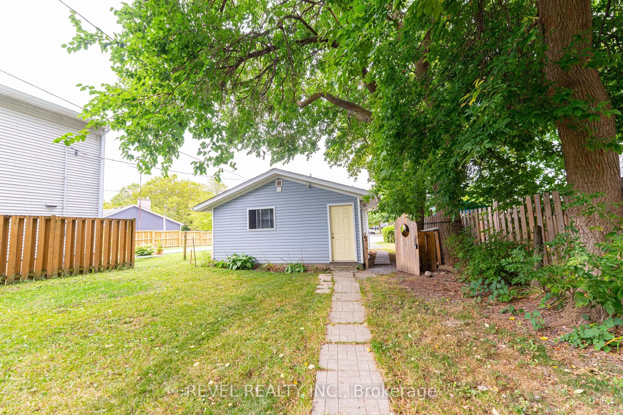 11 Elmwood Avenue