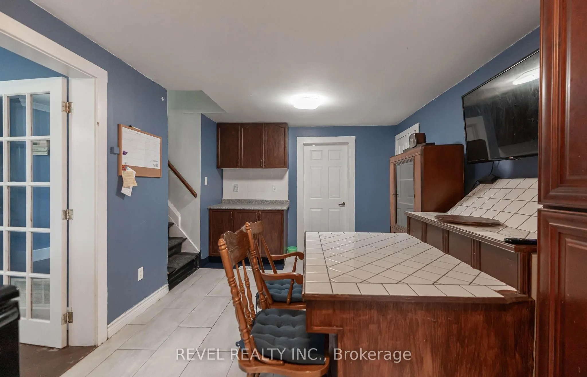 11 Elmwood Avenue