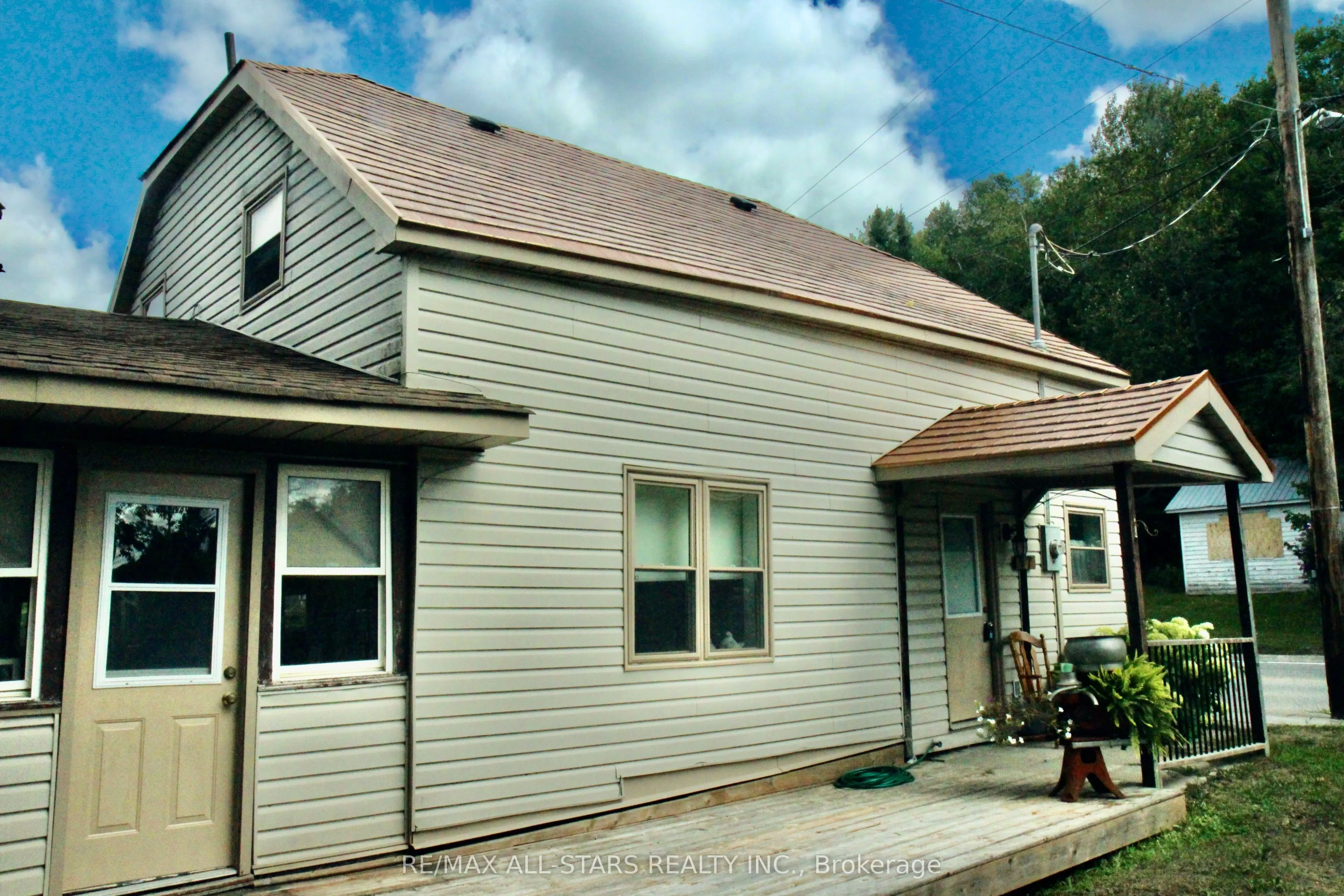 77 Bobcaygeon Road