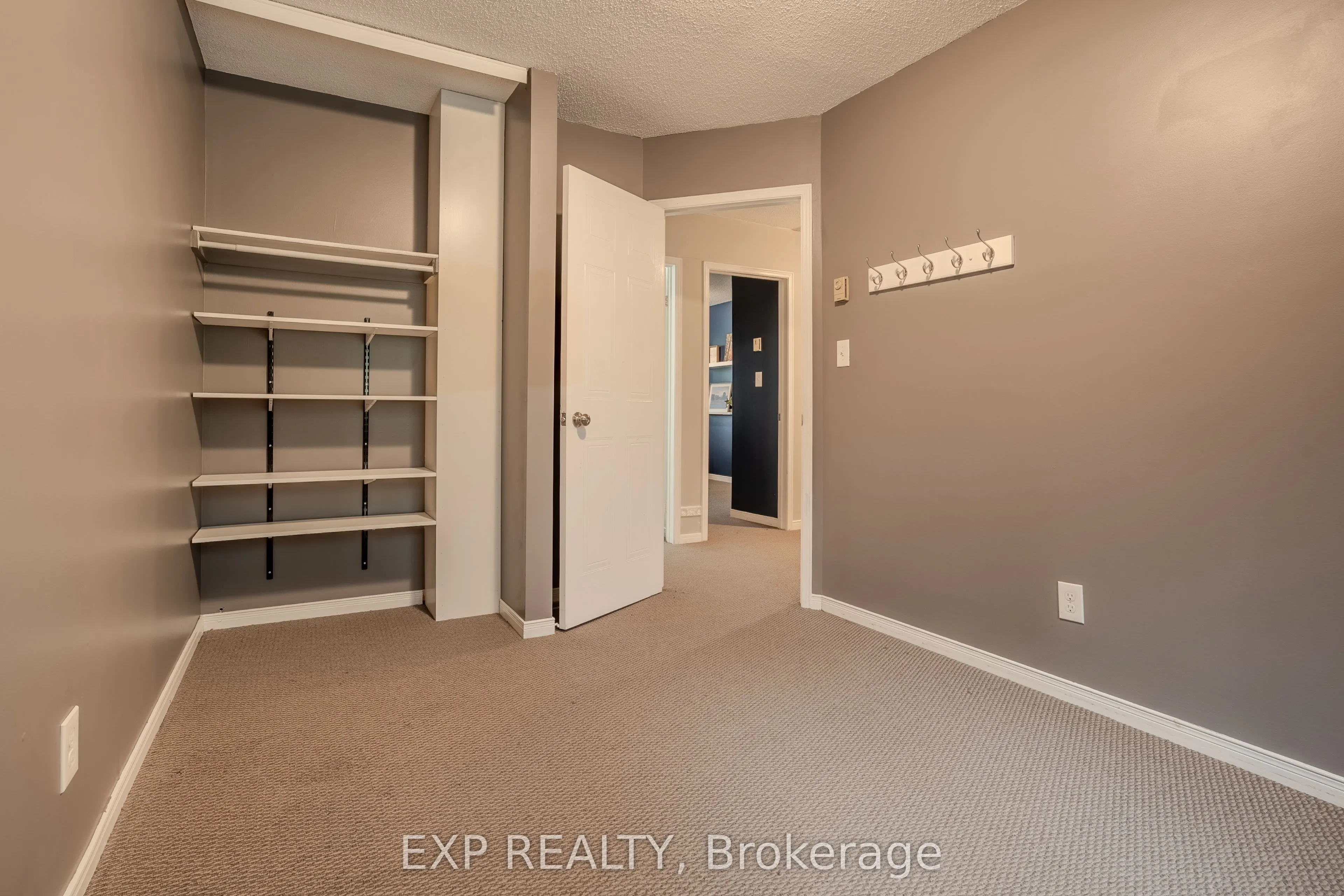 38 Elma Street, #8