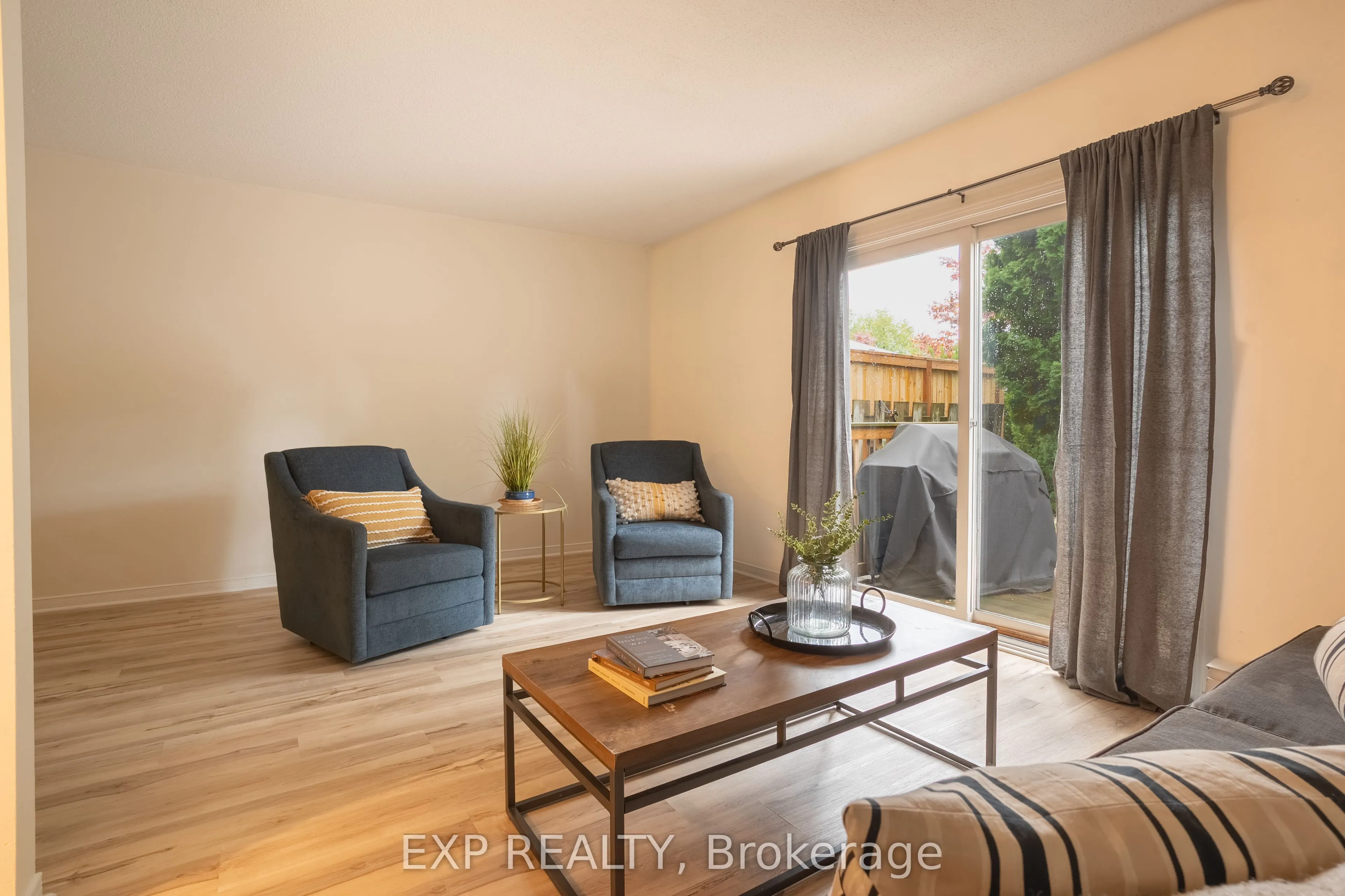 38 Elma Street, #8