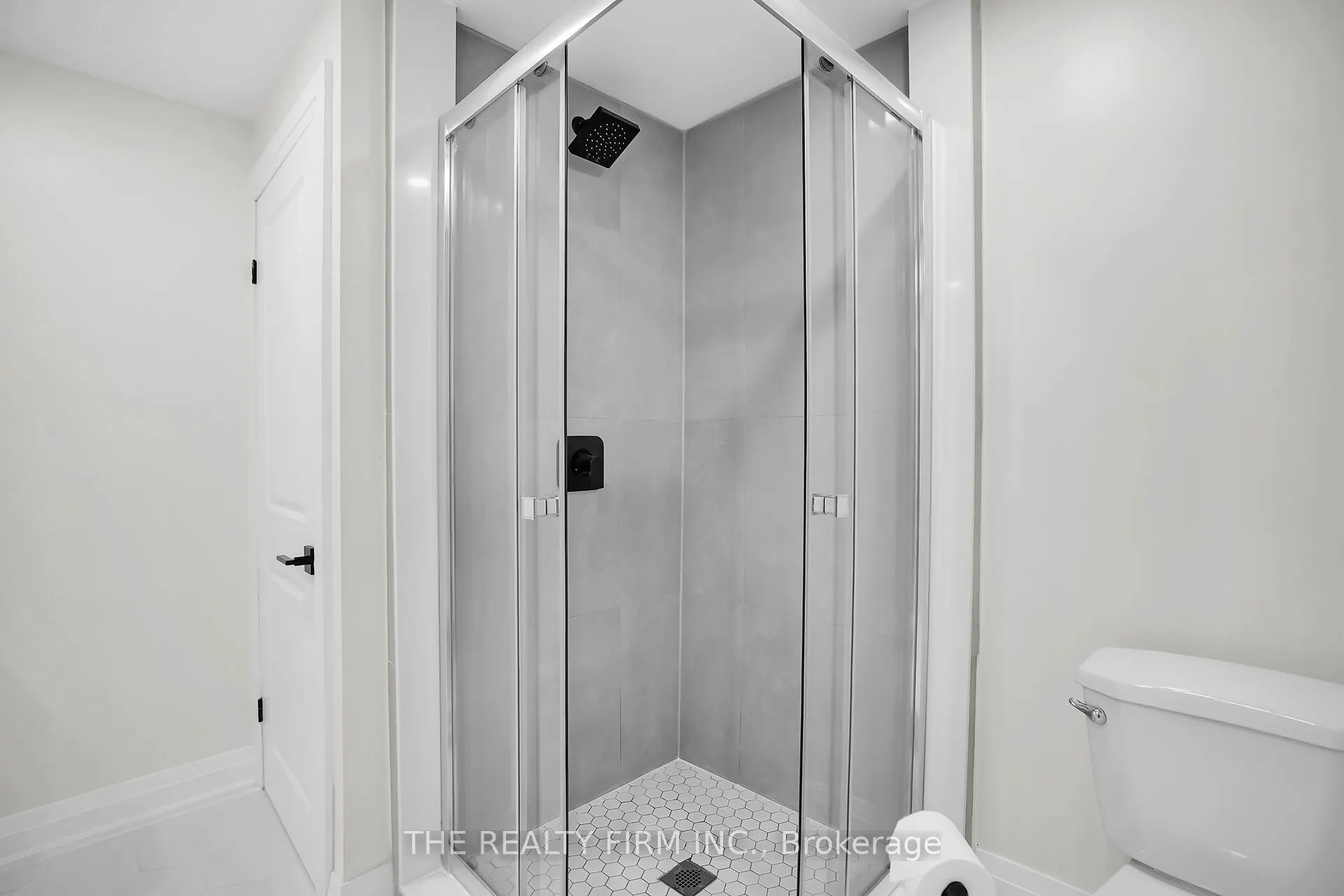 270 Highview Crescent