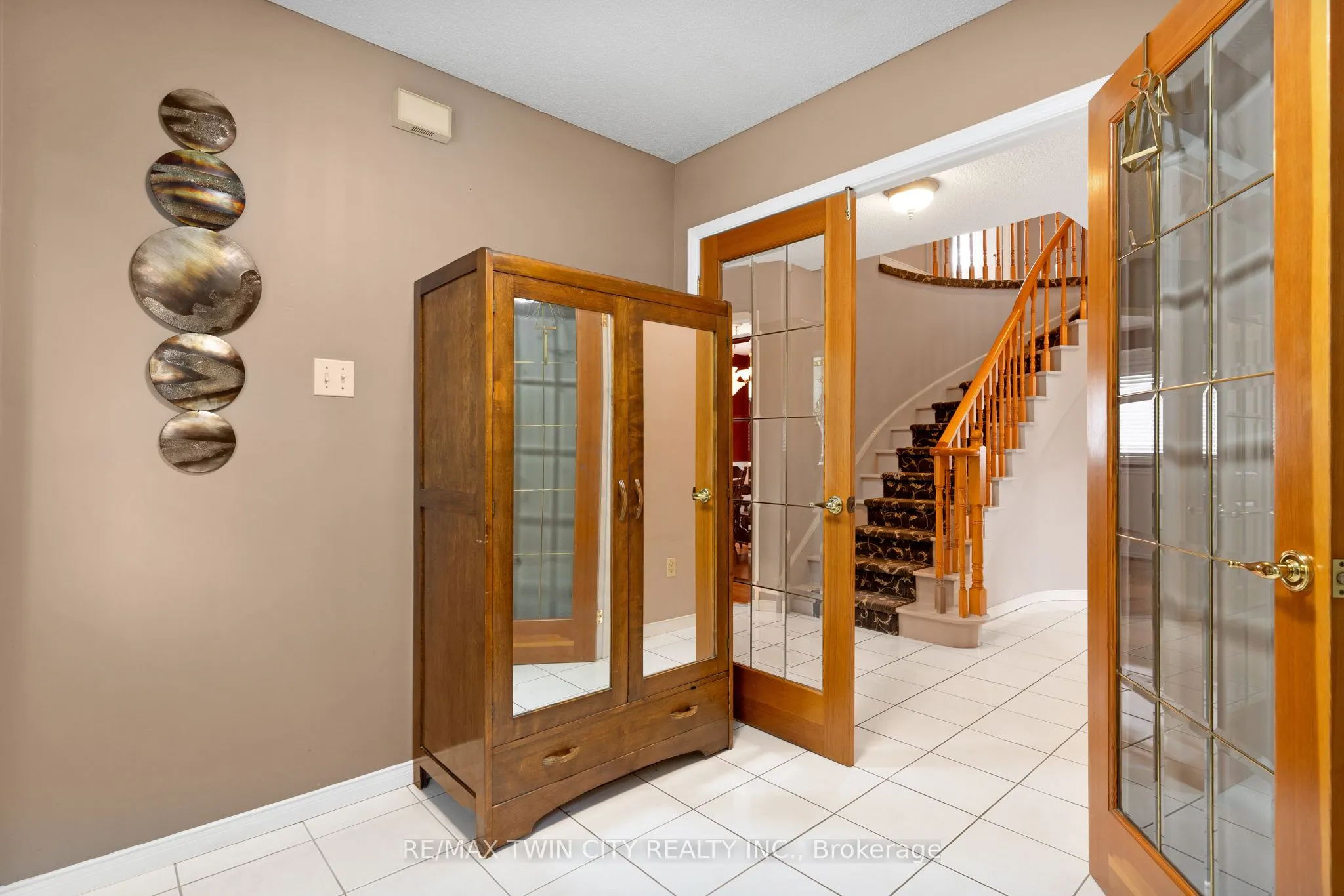 20 Anglerock Drive