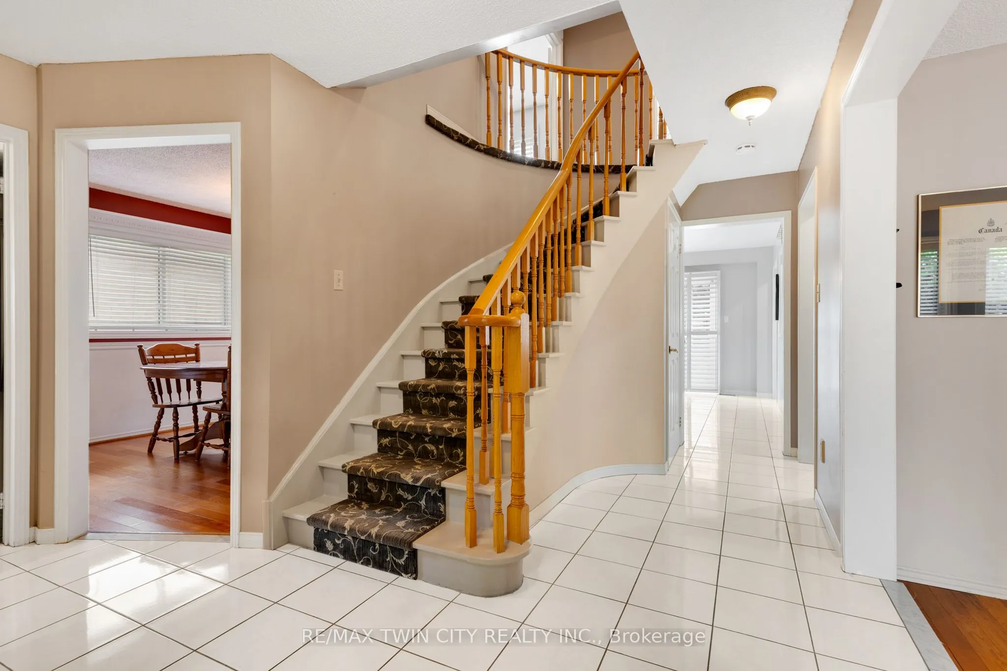 20 Anglerock Drive