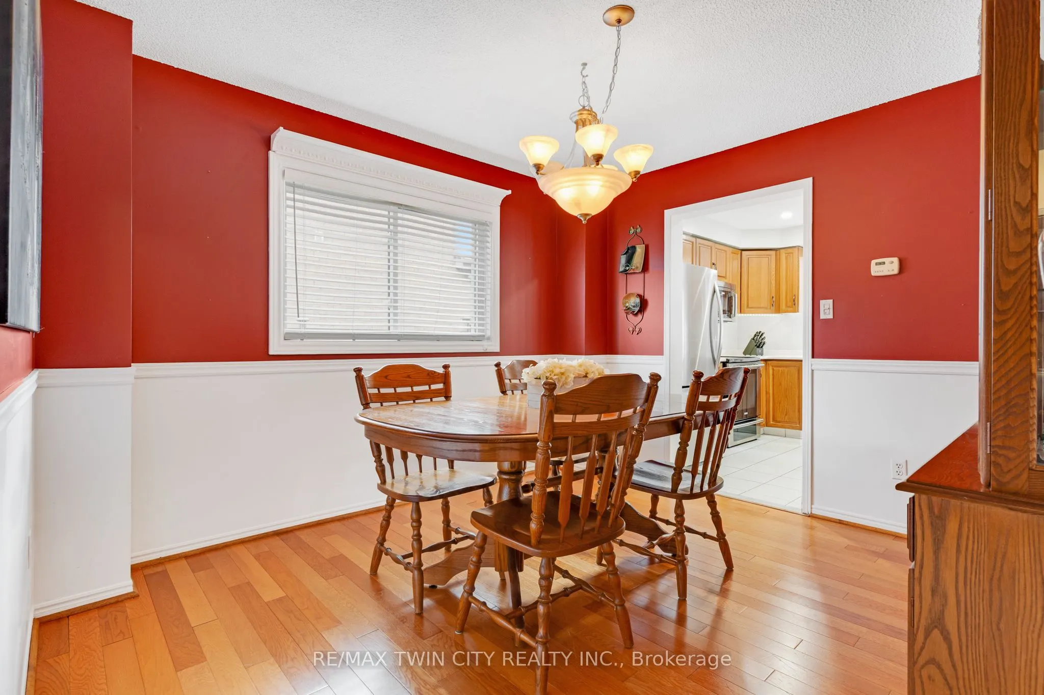 20 Anglerock Drive