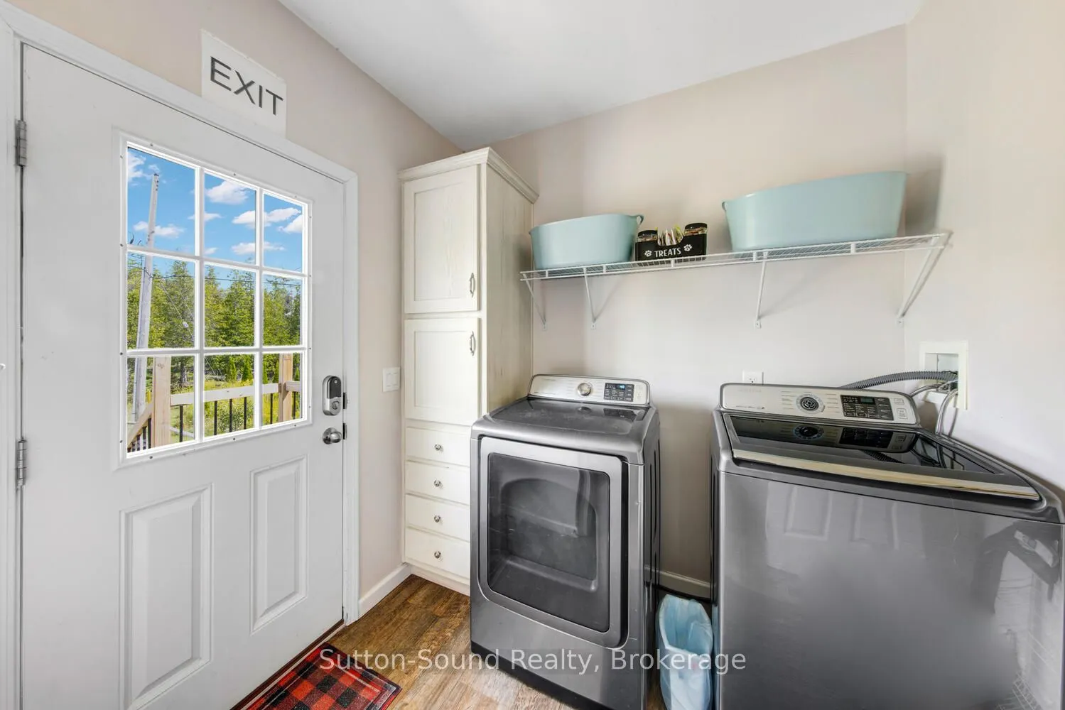 682 Dorcas Bay Road
