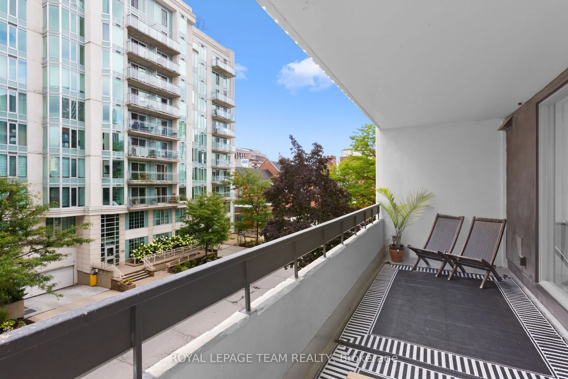 141 Somerset Street W, #503