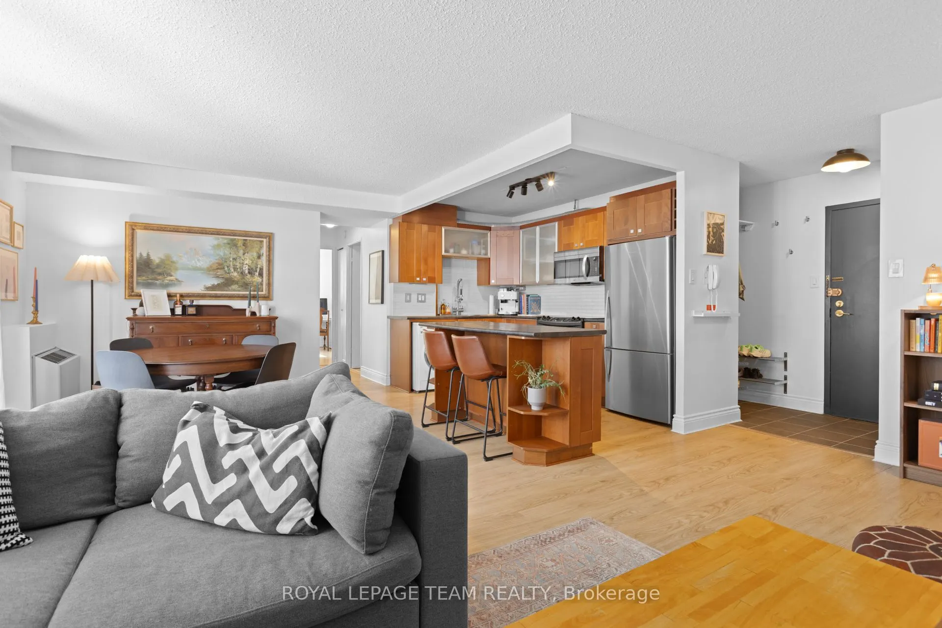 141 Somerset Street W, #503