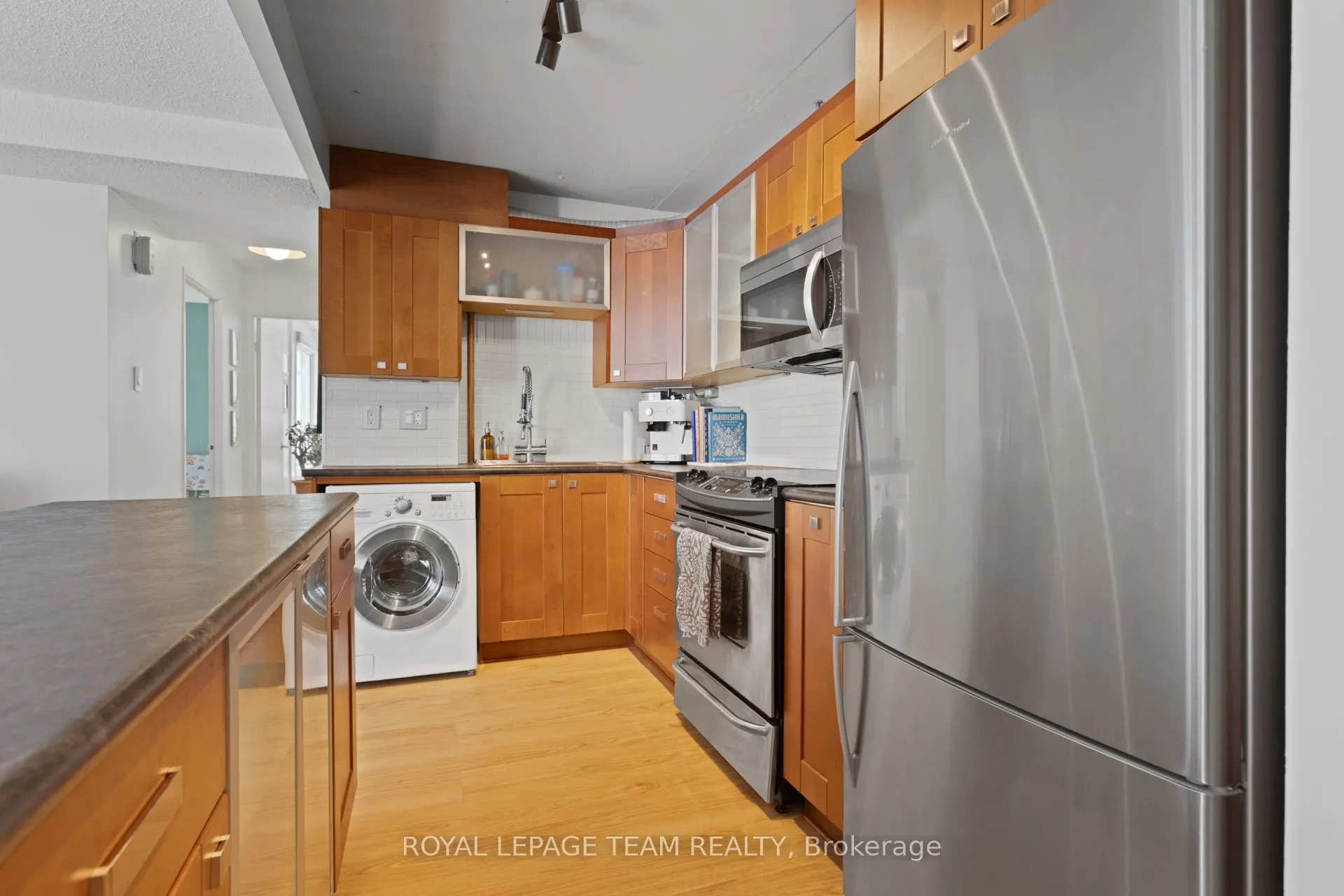 141 Somerset Street W, #503