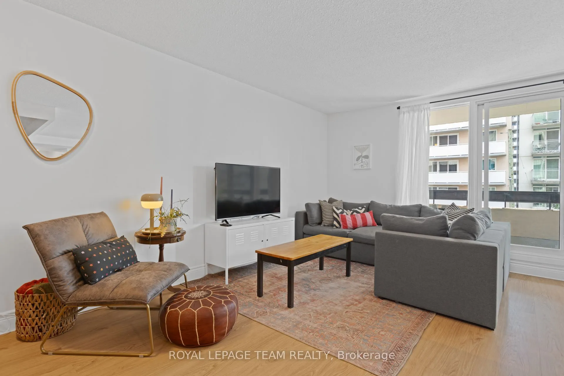 141 Somerset Street W, #503