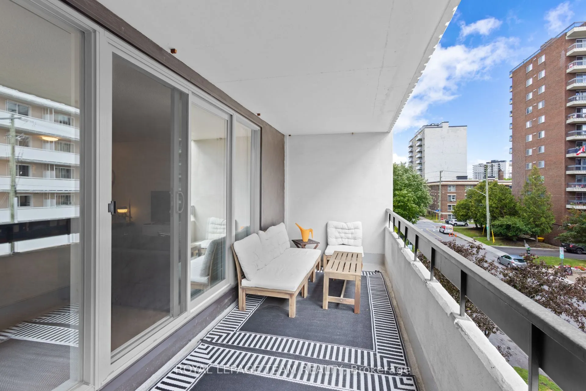 141 Somerset Street W, #503